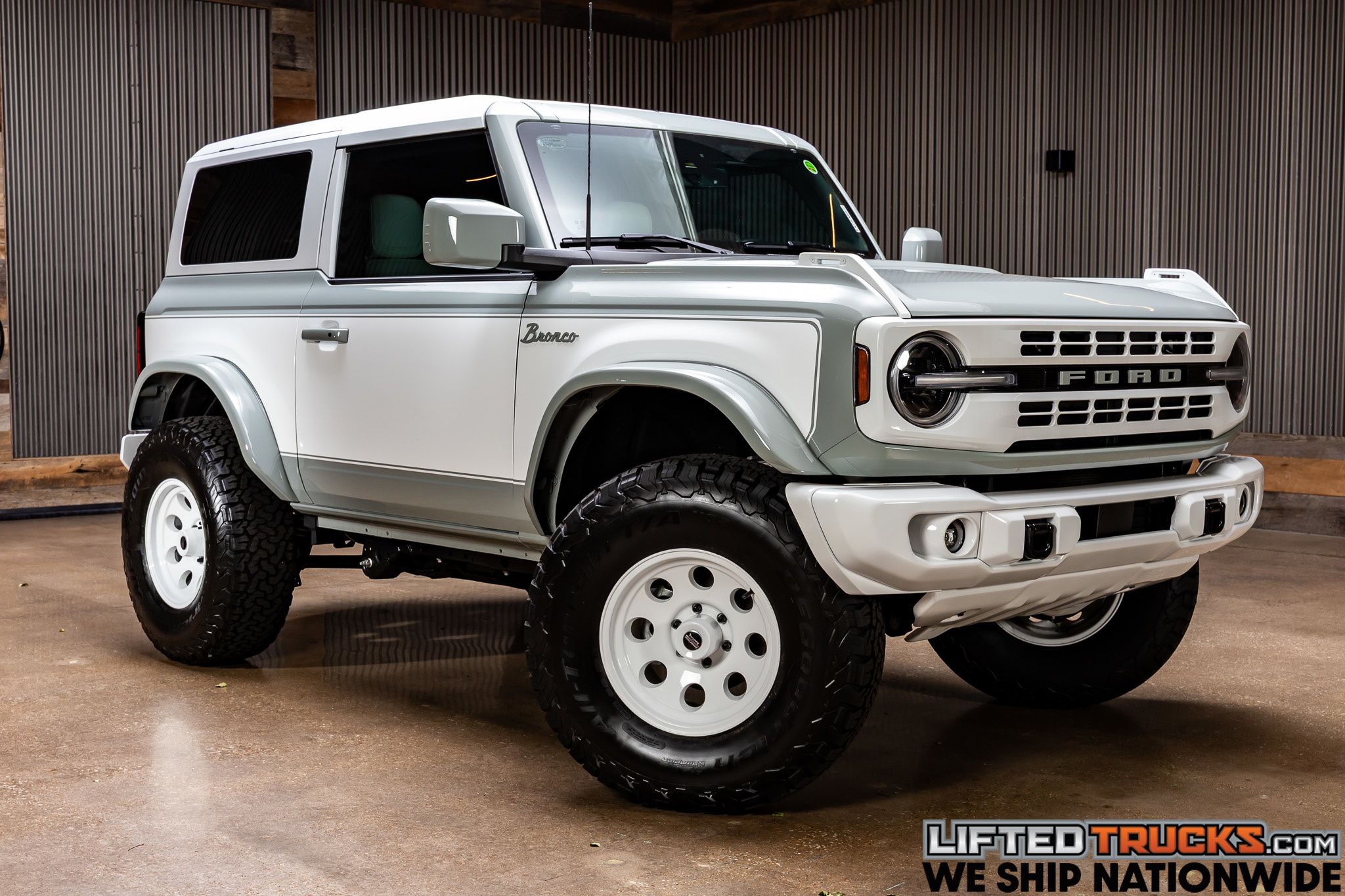 2024 Ford Bronco 2-Door Heritage Editon's photo