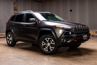Used 2018 Jeep Cherokee Trailhawk SUV in Phoenix, AZ