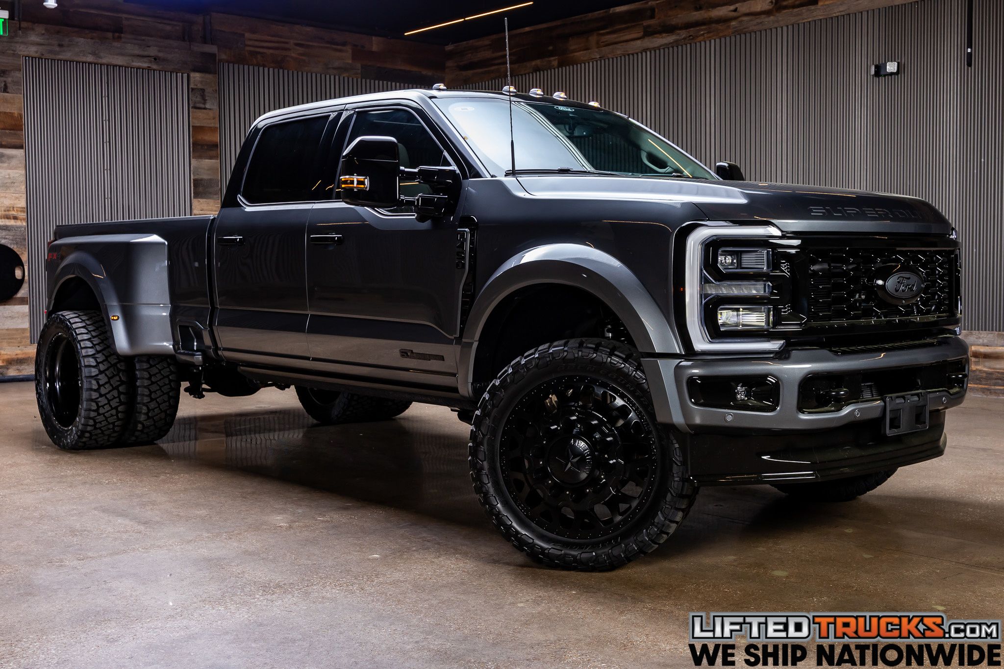 2026 Ford F-450 Platinum 4x4 Crew Cab 8' Box DRW's photo