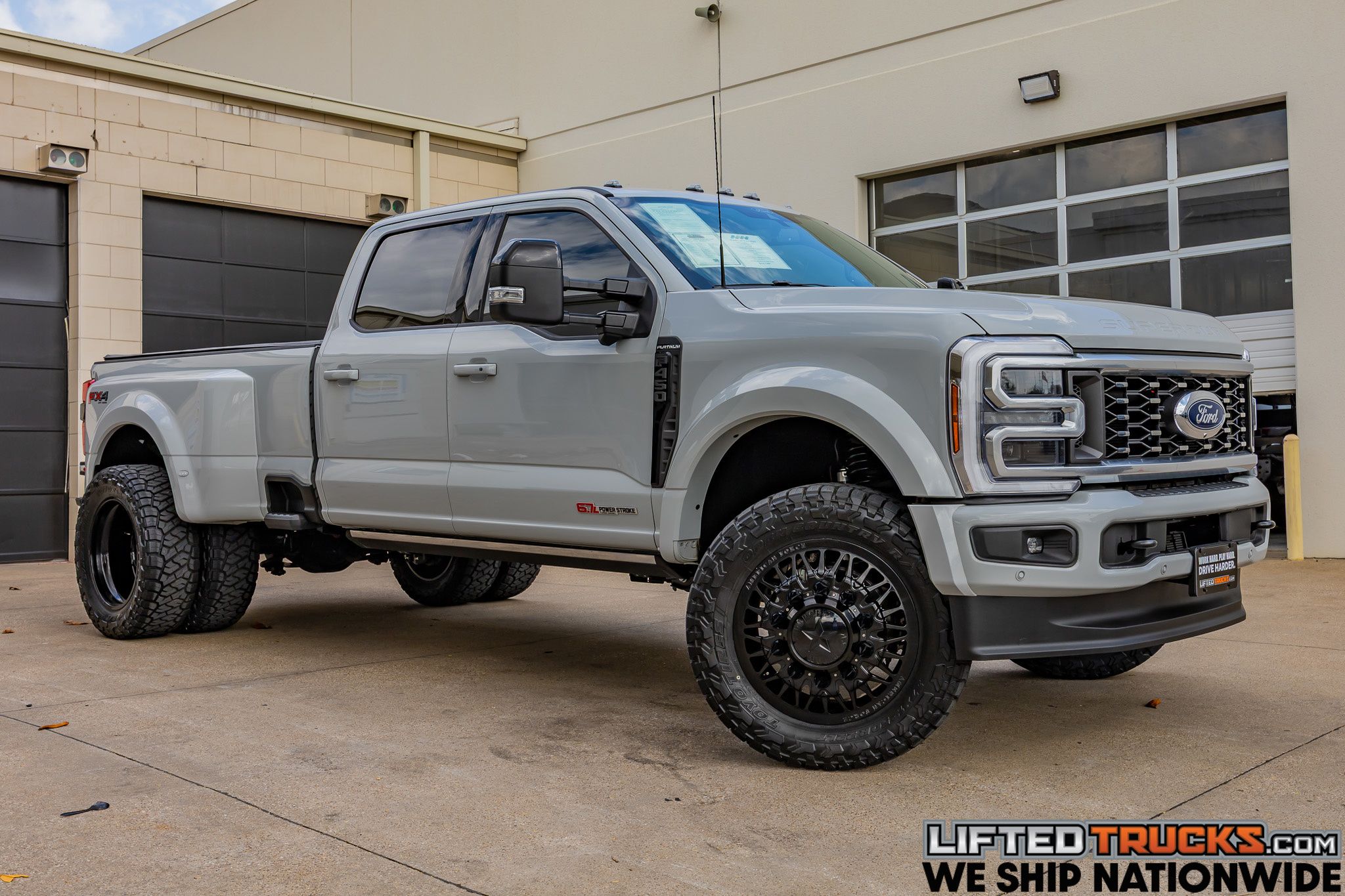 2025 Ford F-450 Platinum 4x4 Crew Cab 8' Box DRW's photo