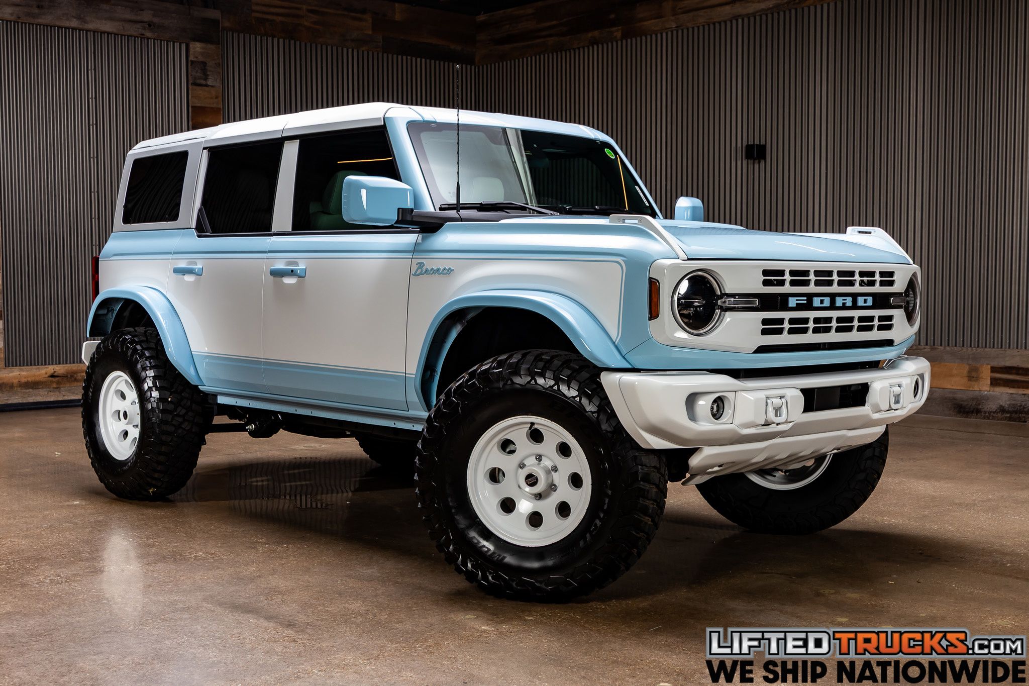 2025 Ford Bronco 4-Door Heritage Editon's photo