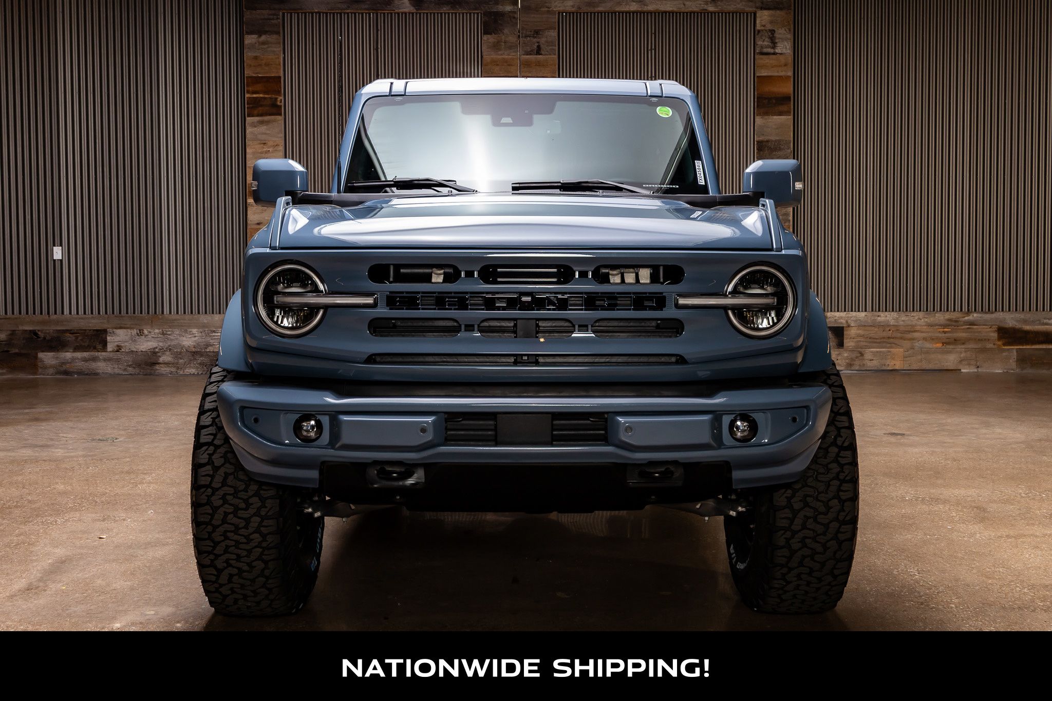 2025 Ford Bronco Outer Banks photo 2