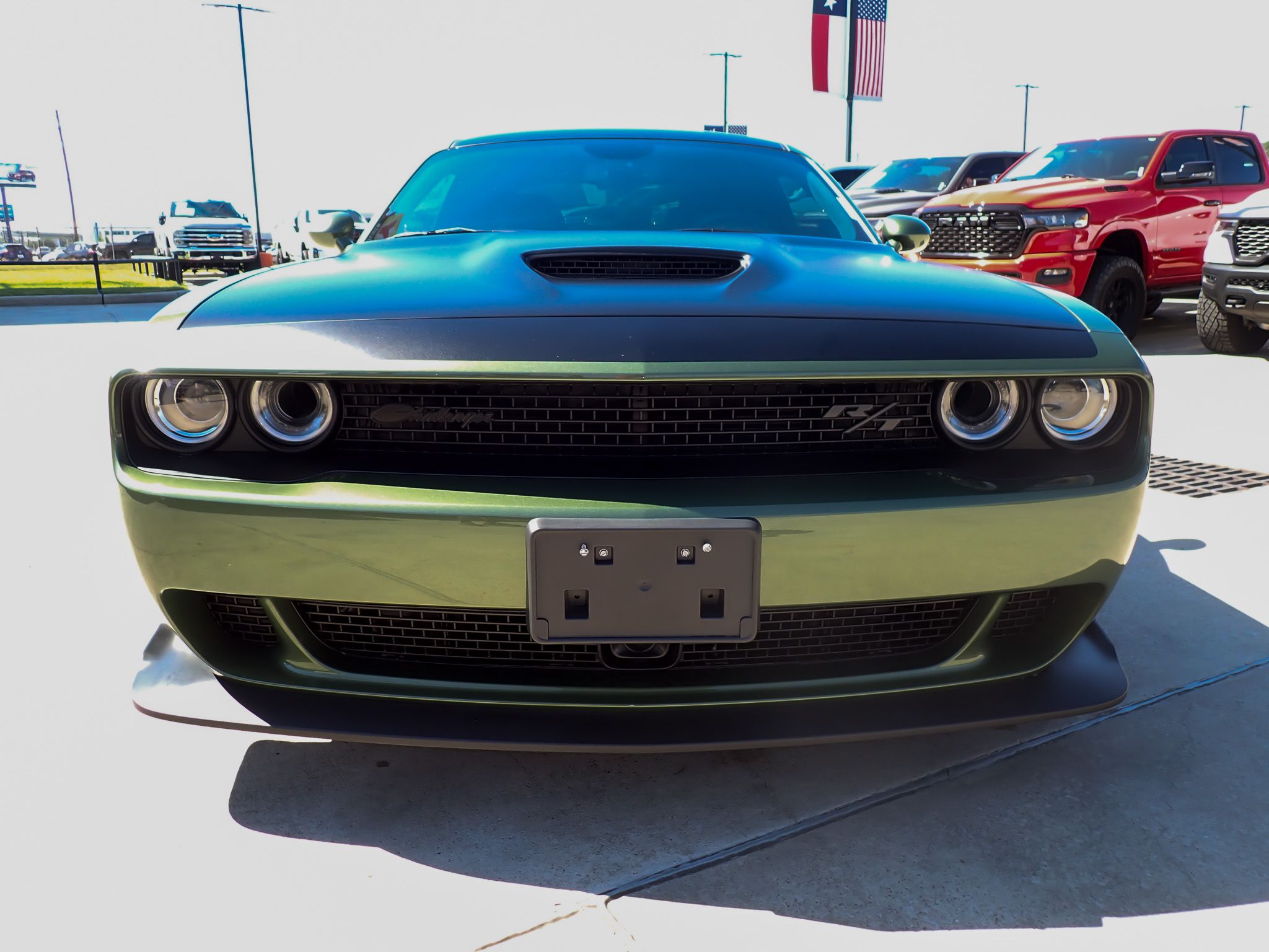 2022 Dodge Challenger R/T Scat Pack Widebody photo 3