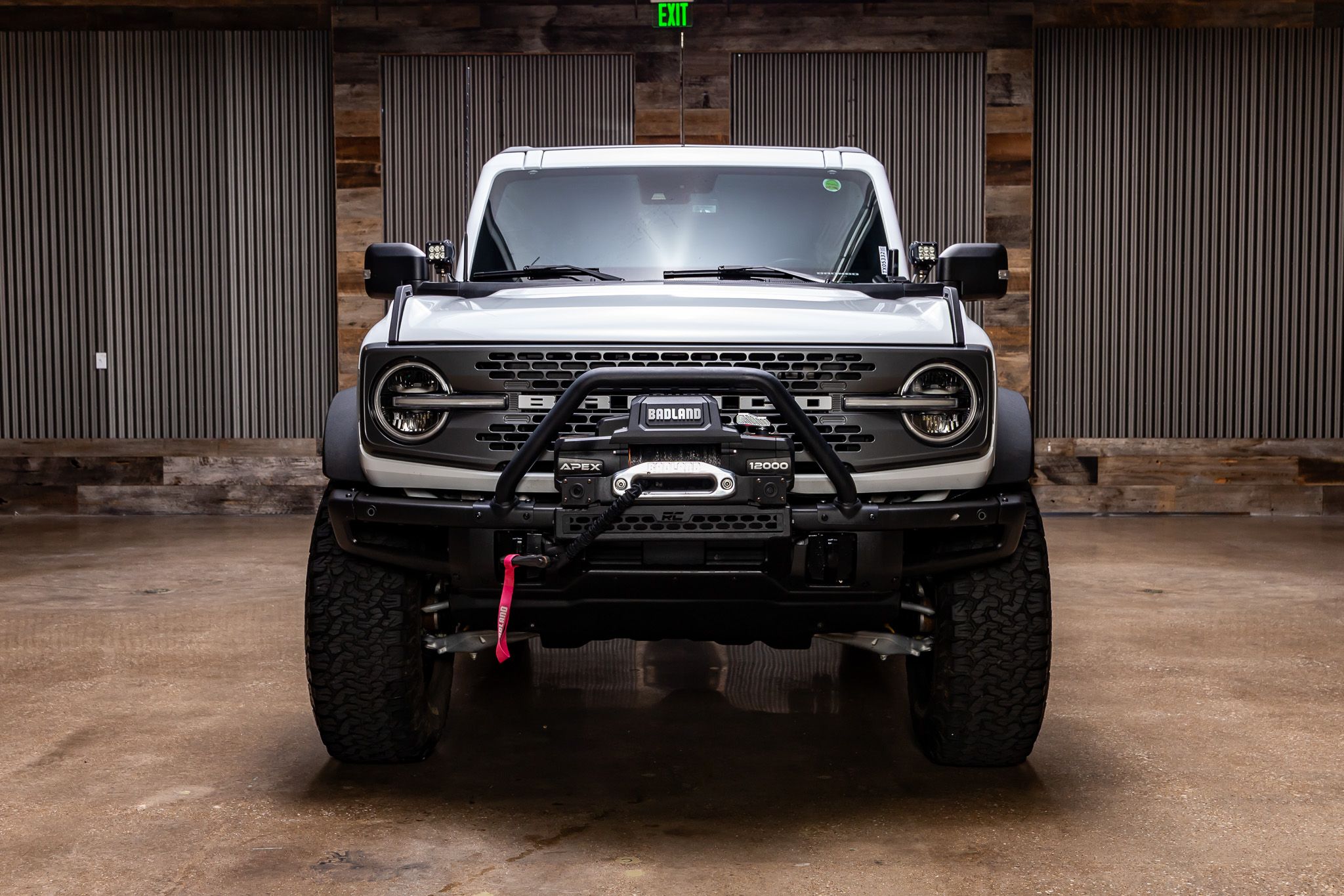 2022 Ford Bronco Badlands photo 2