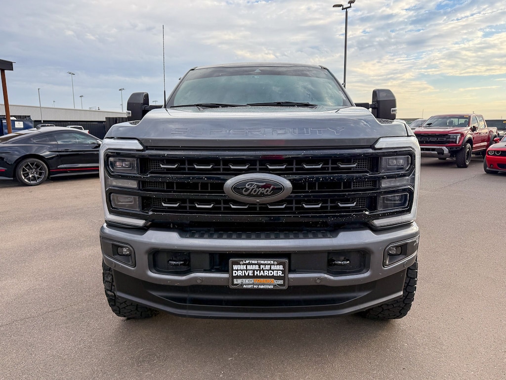 Used 2023 Ford F-250SD Platinum Truck
