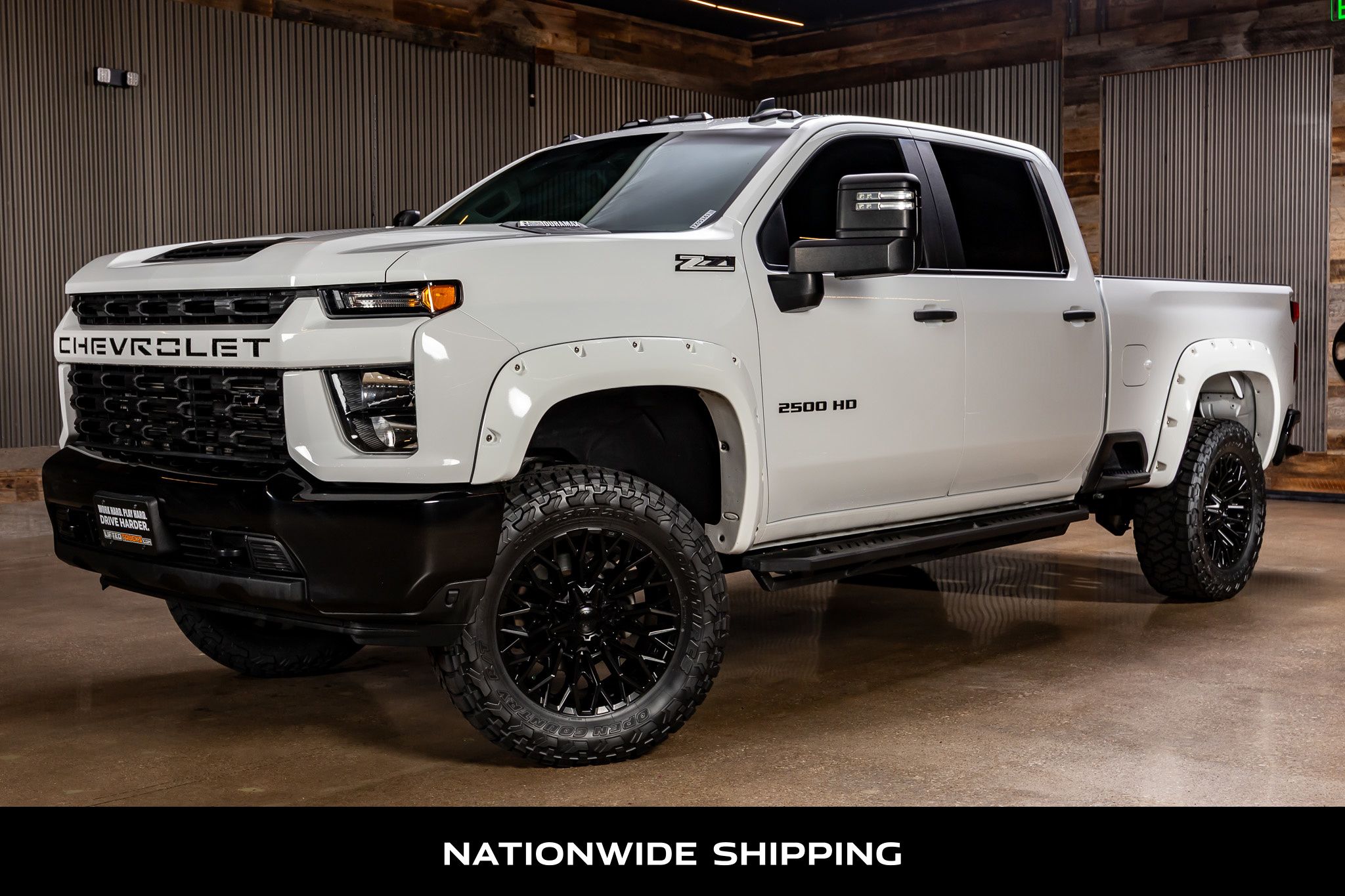 2021 Chevrolet Silverado 2500HD Custom photo 3