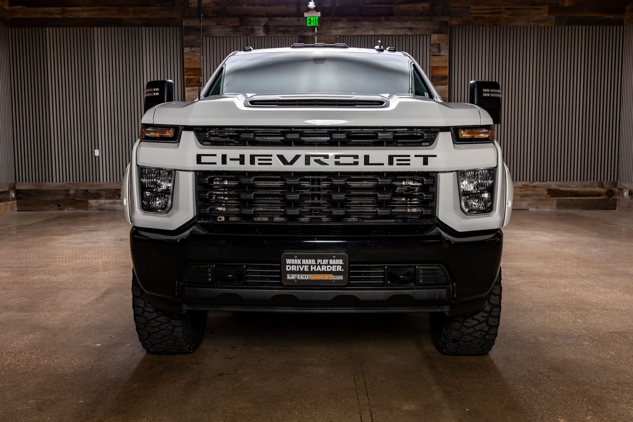2021 Chevrolet Silverado 2500HD Custom photo 2