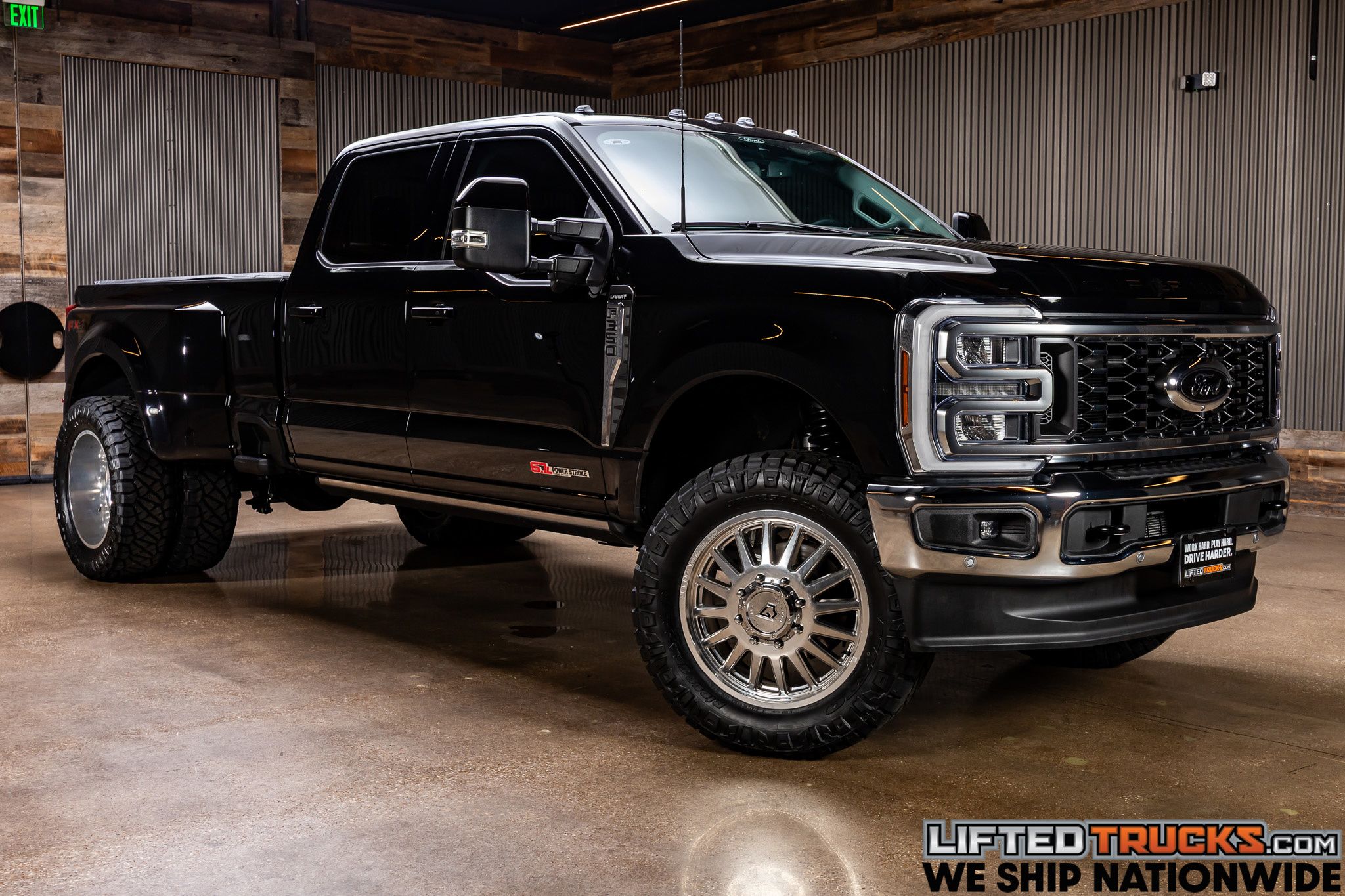 2024 Ford F-350 Super Duty Lariat's photo