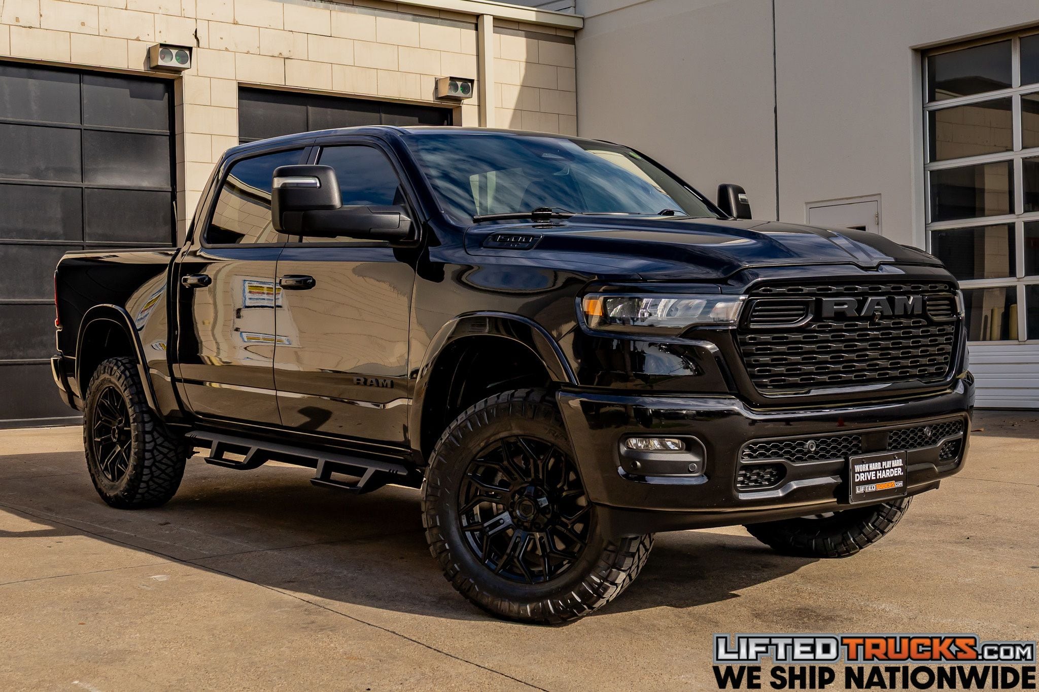 2025 RAM 1500 Big Horn/Lone Star 4x4 Crew Cab 5'7's photo