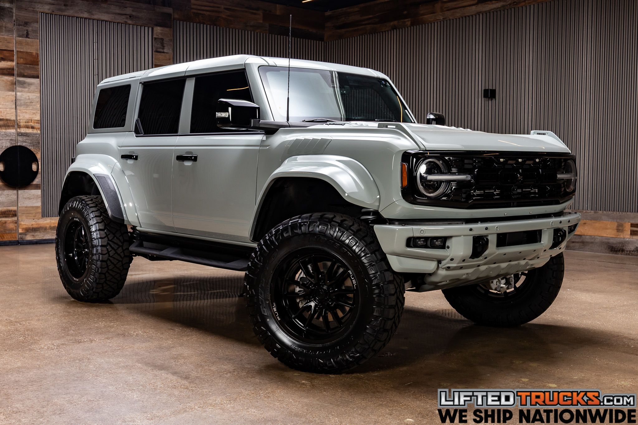 2023 Ford Bronco 4-Door Raptor's photo