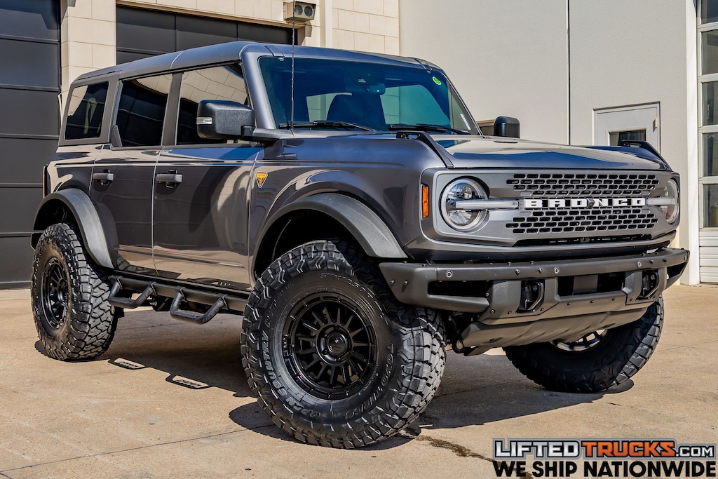 Used 2023 Ford Bronco Badlands SUV