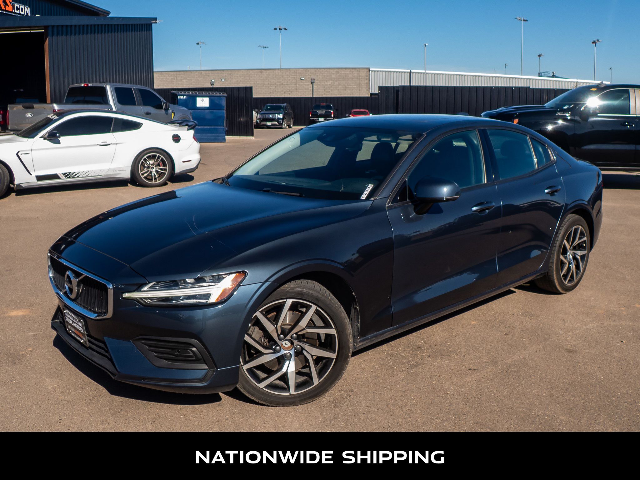 2020 Volvo S60 T5 Momentum photo 4