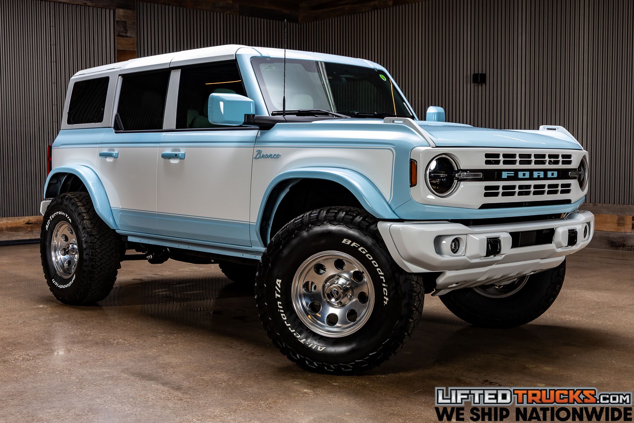 2025 Ford Bronco 4-Door Heritage Editon's photo