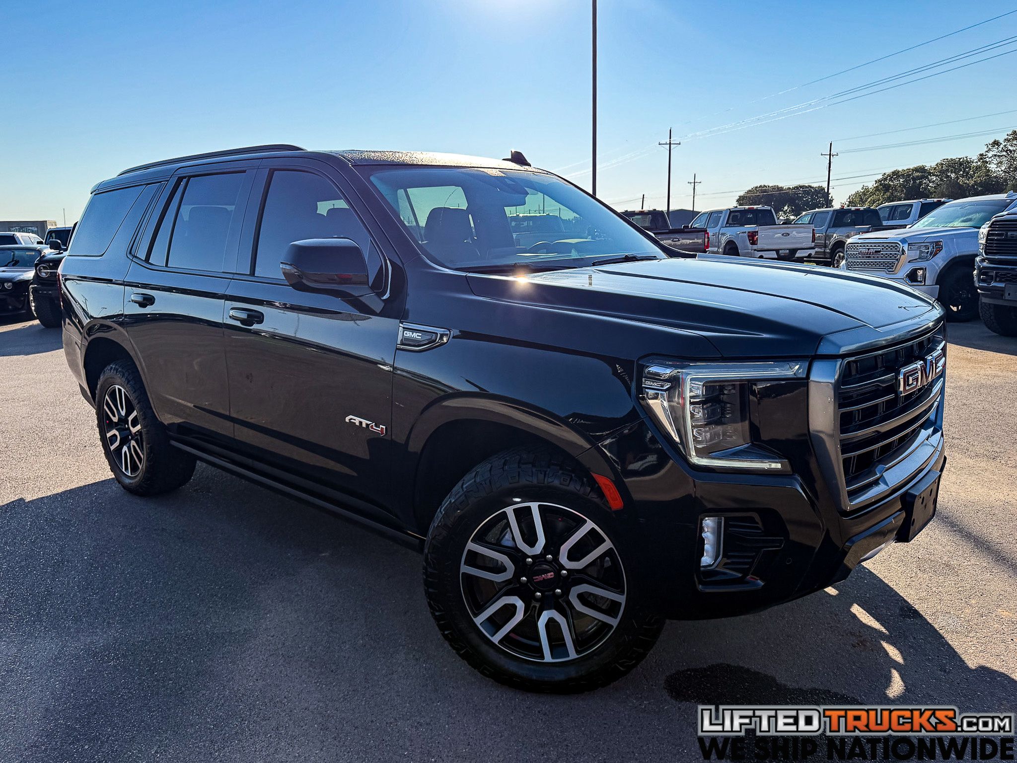 2022 GMC Yukon AT4's photo