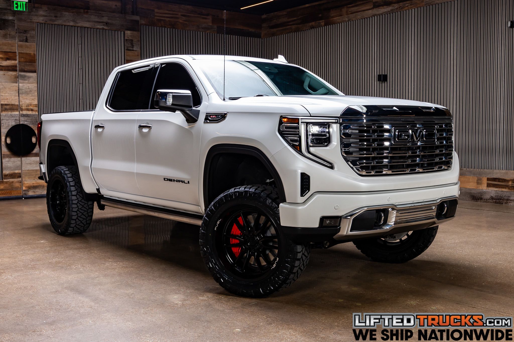 2025 GMC Sierra 4WD Crew Cab Short Box Denali's photo