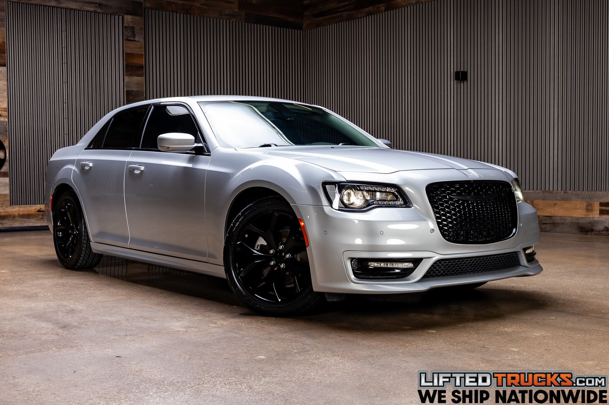 2023 Chrysler 300 Touring L RWD's photo
