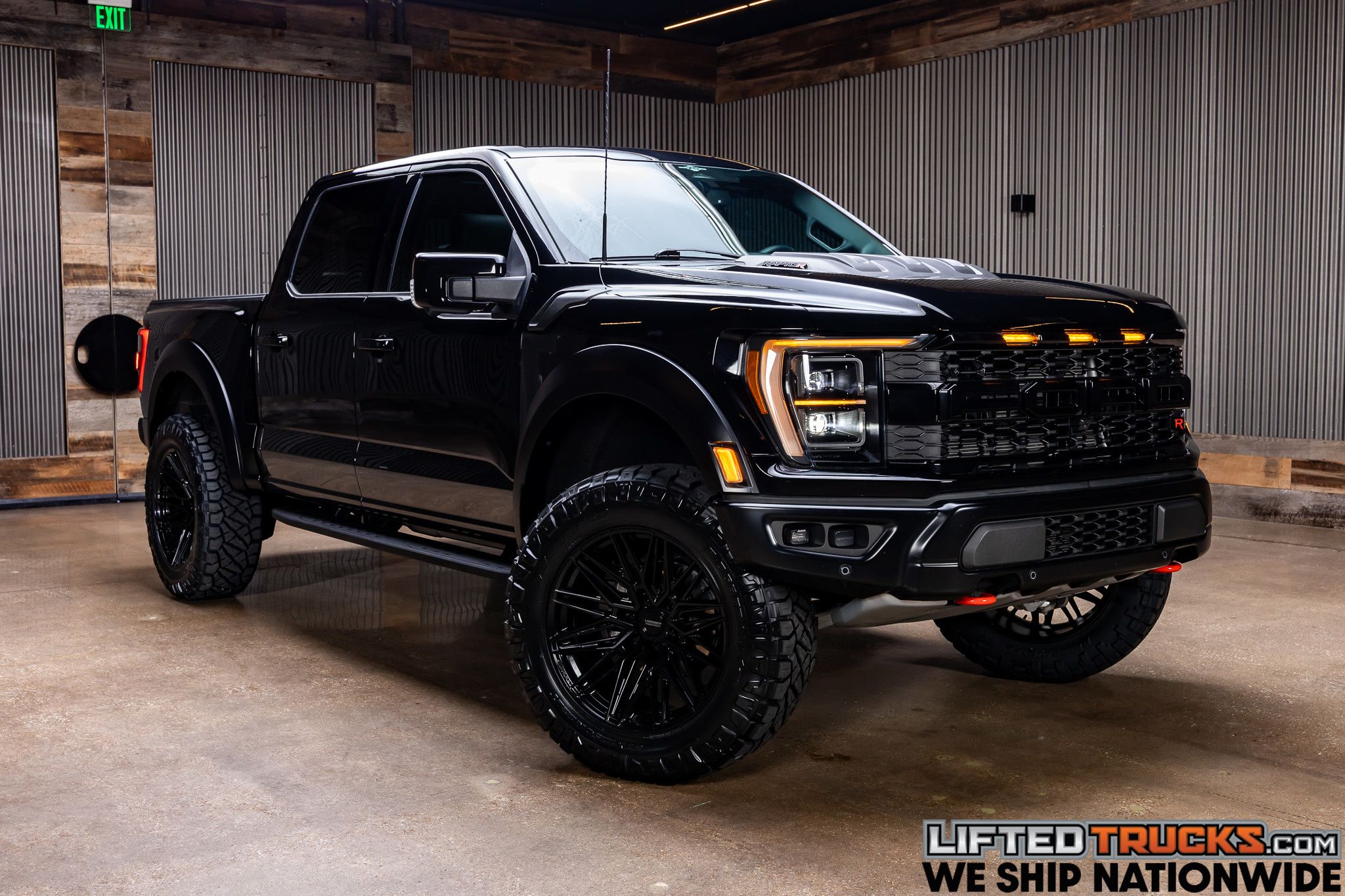 2023 Ford F-150 Raptor 4x4 SuperCrew 5-1/2 Box's photo
