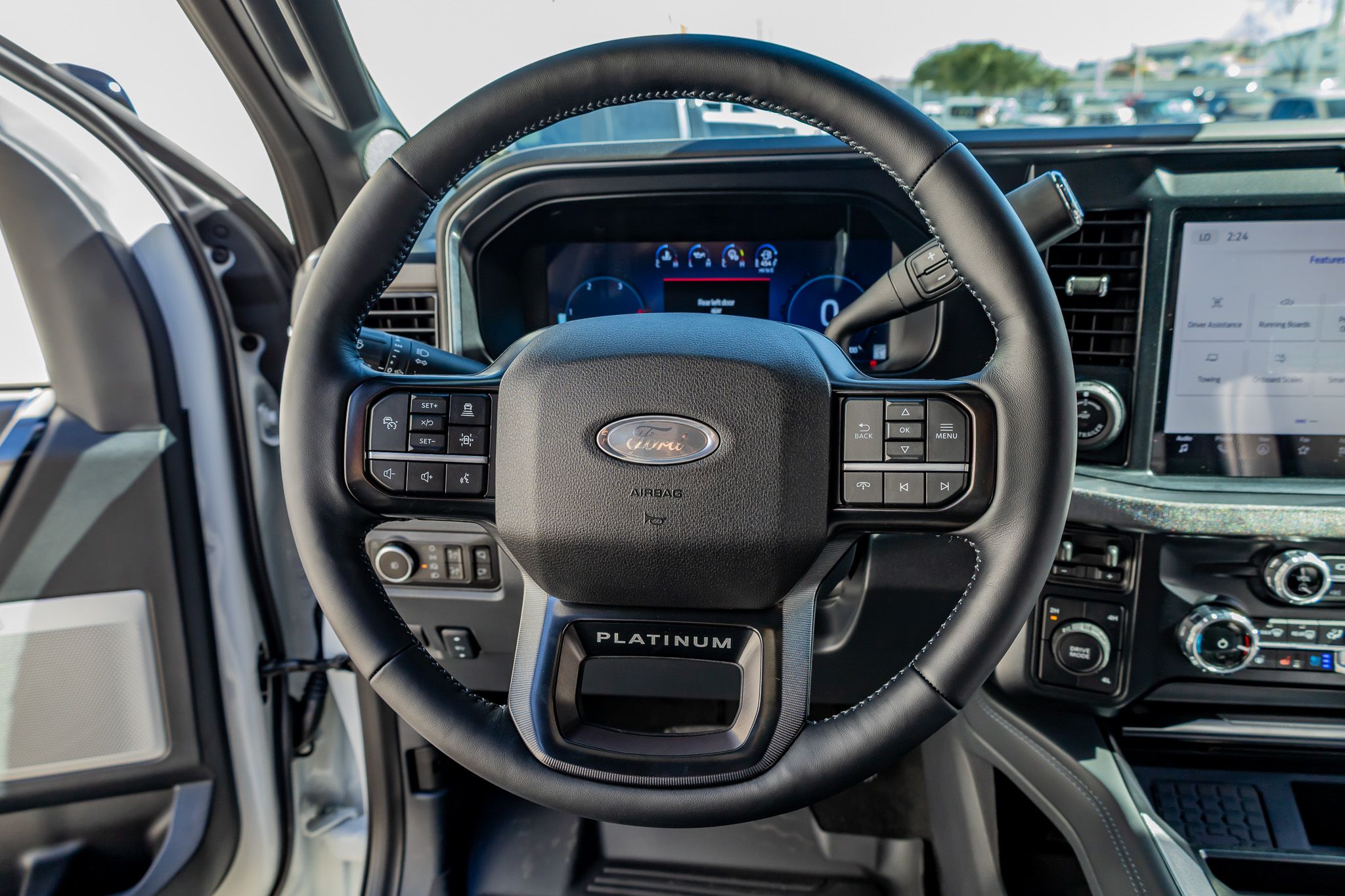 2026 Ford F-450 Super Duty Platinum - Photo 19