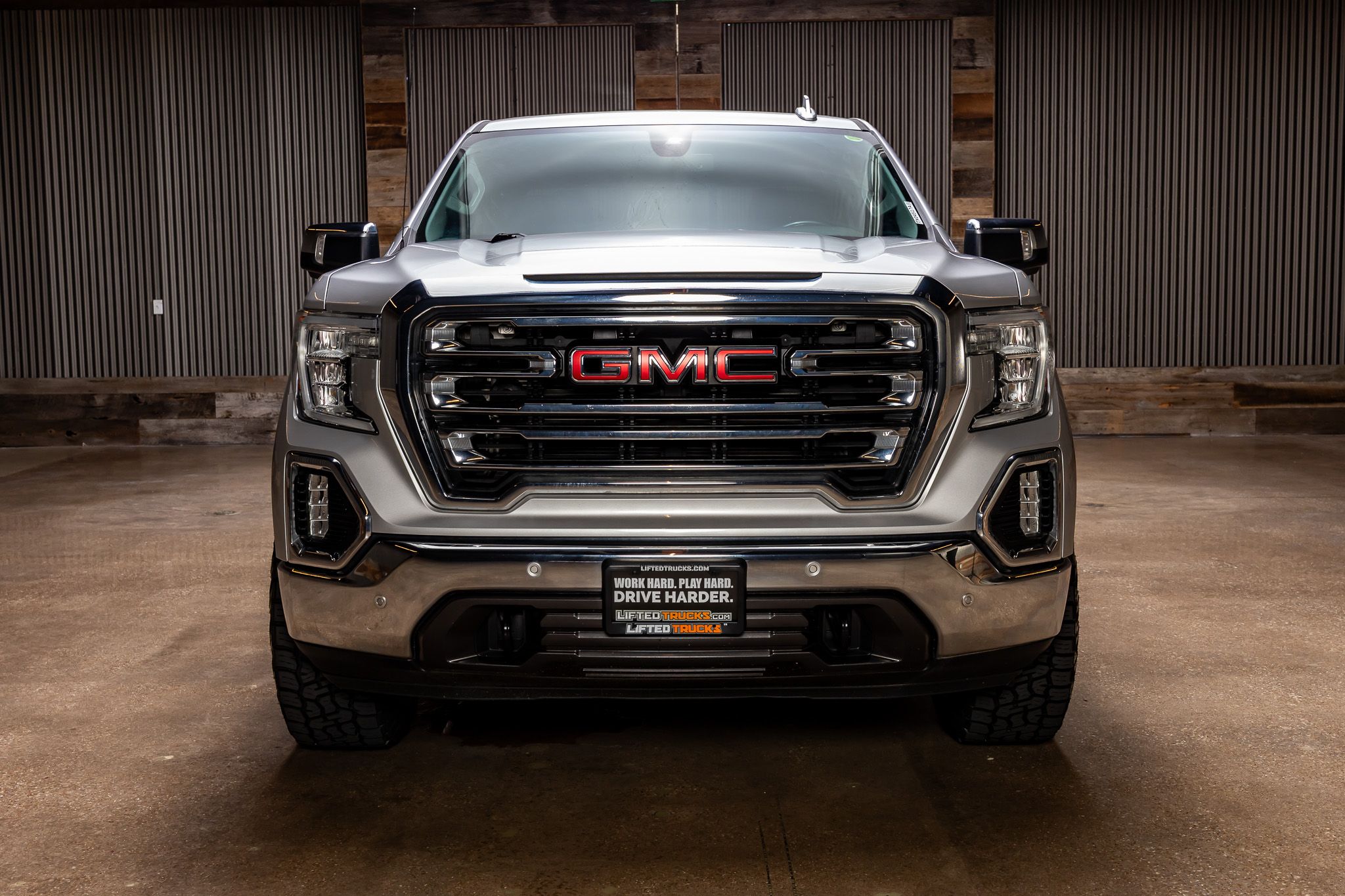 2020 Gmc Sierra 1500 SLT photo 2