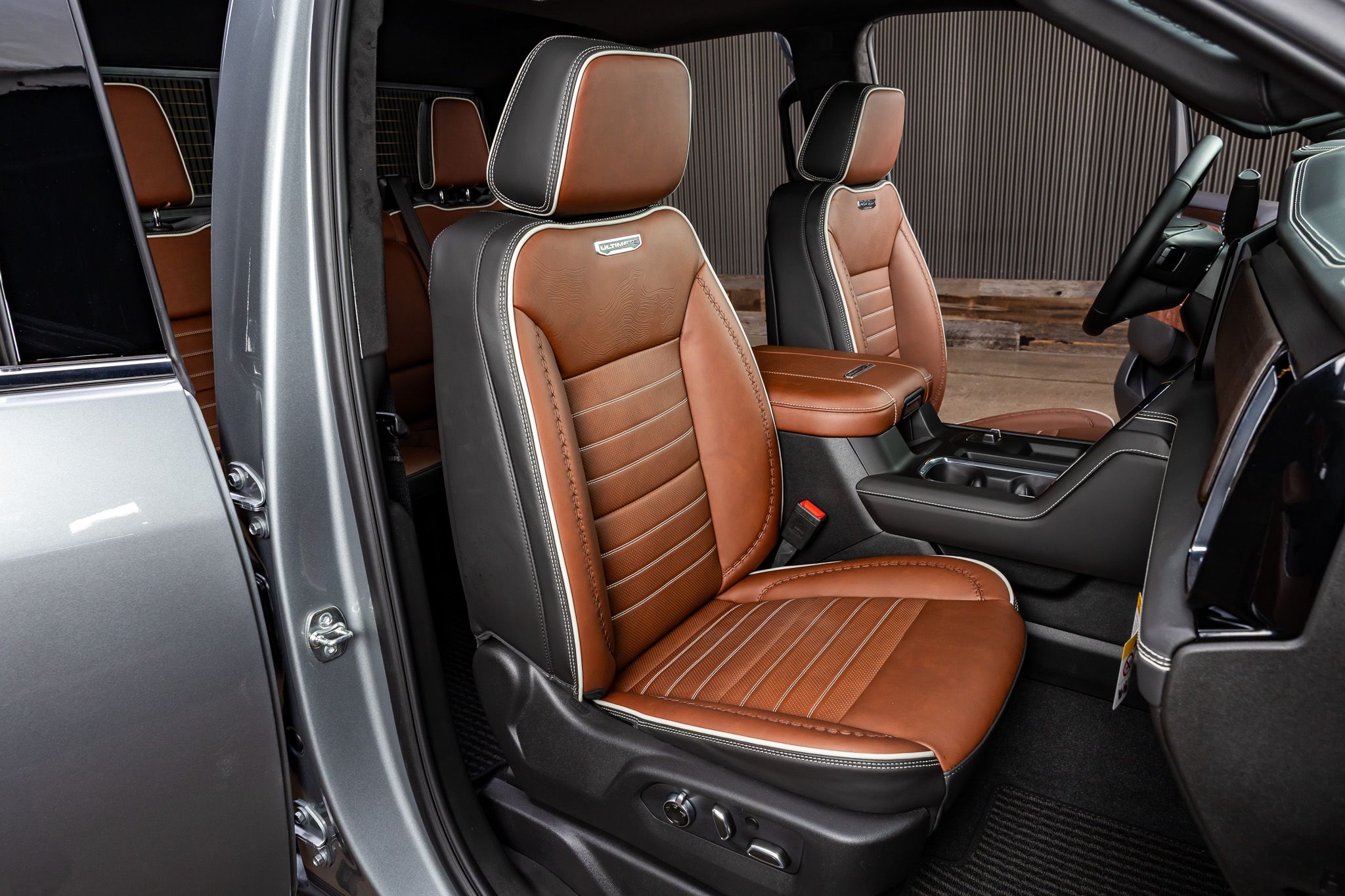 2026 GMC Sierra 3500HD Denali Ultimate - Photo 31