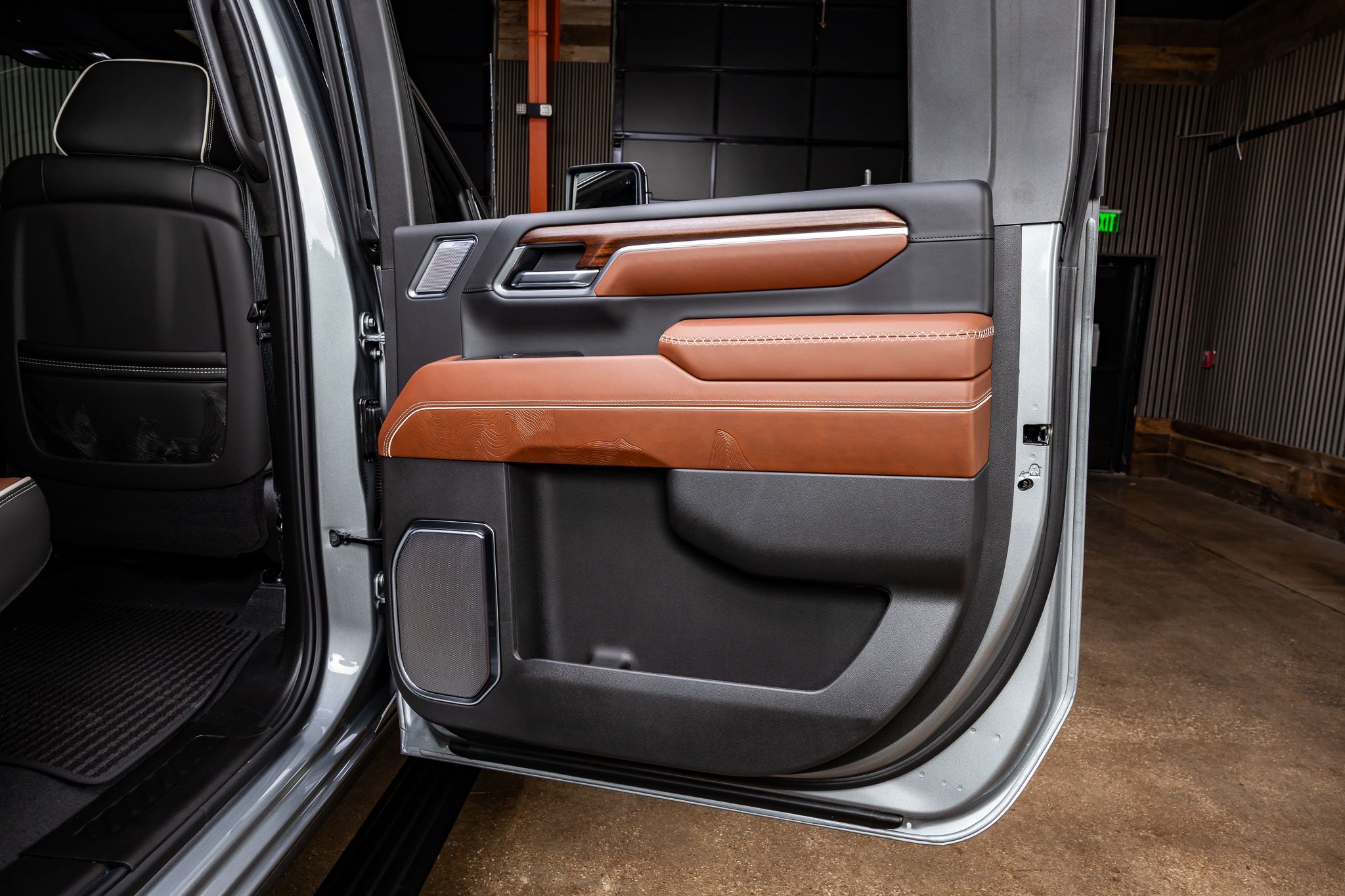 2026 GMC Sierra 3500HD Denali Ultimate - Photo 39