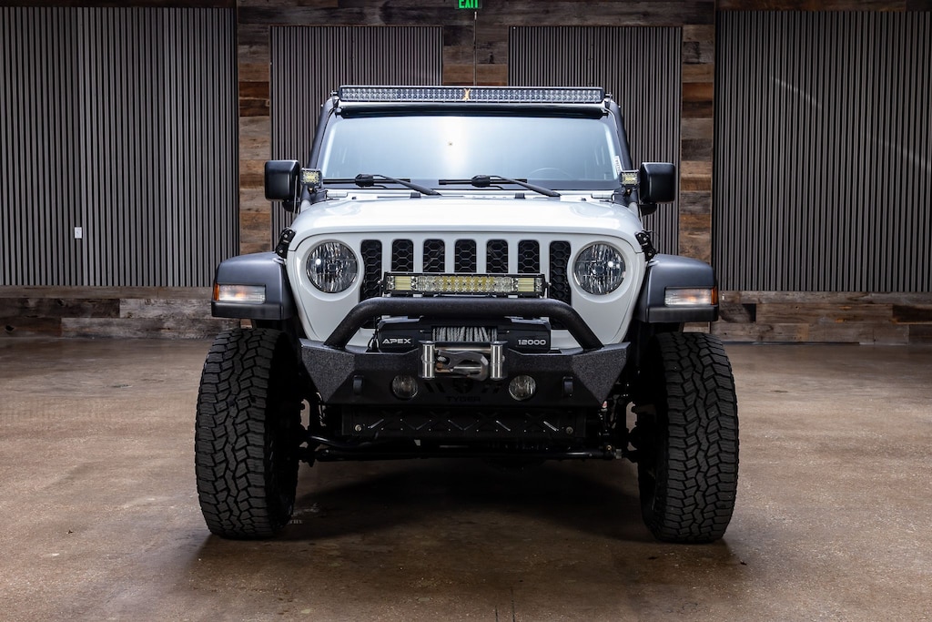 Used 2020 Jeep Gladiator Sport Truck