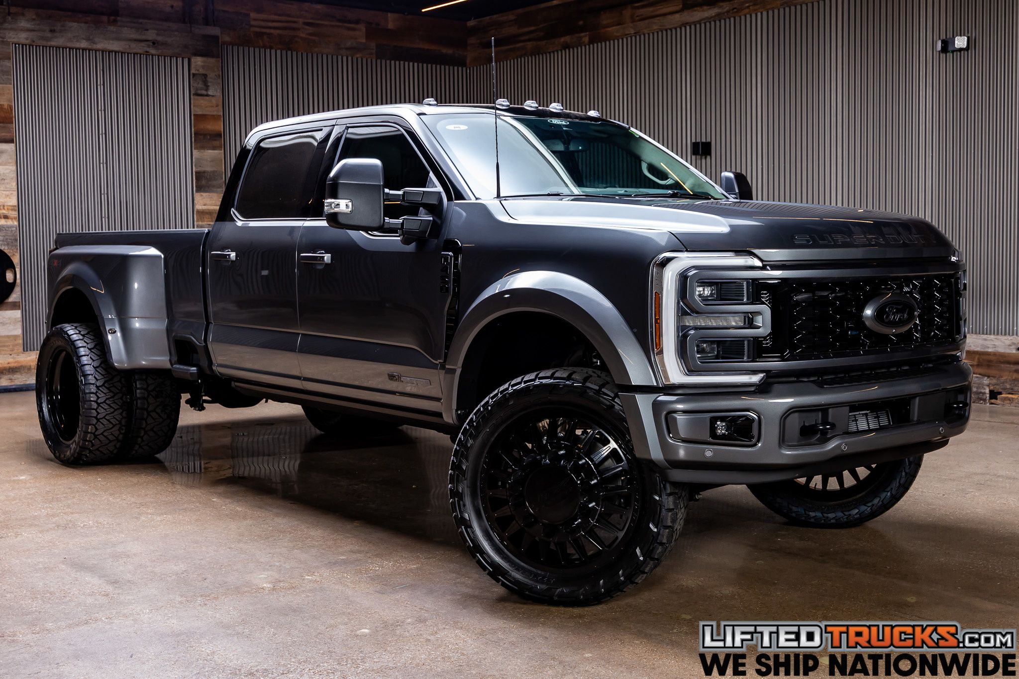 2026 Ford F-450 Platinum 4x4 Crew Cab 8' Box DRW's photo