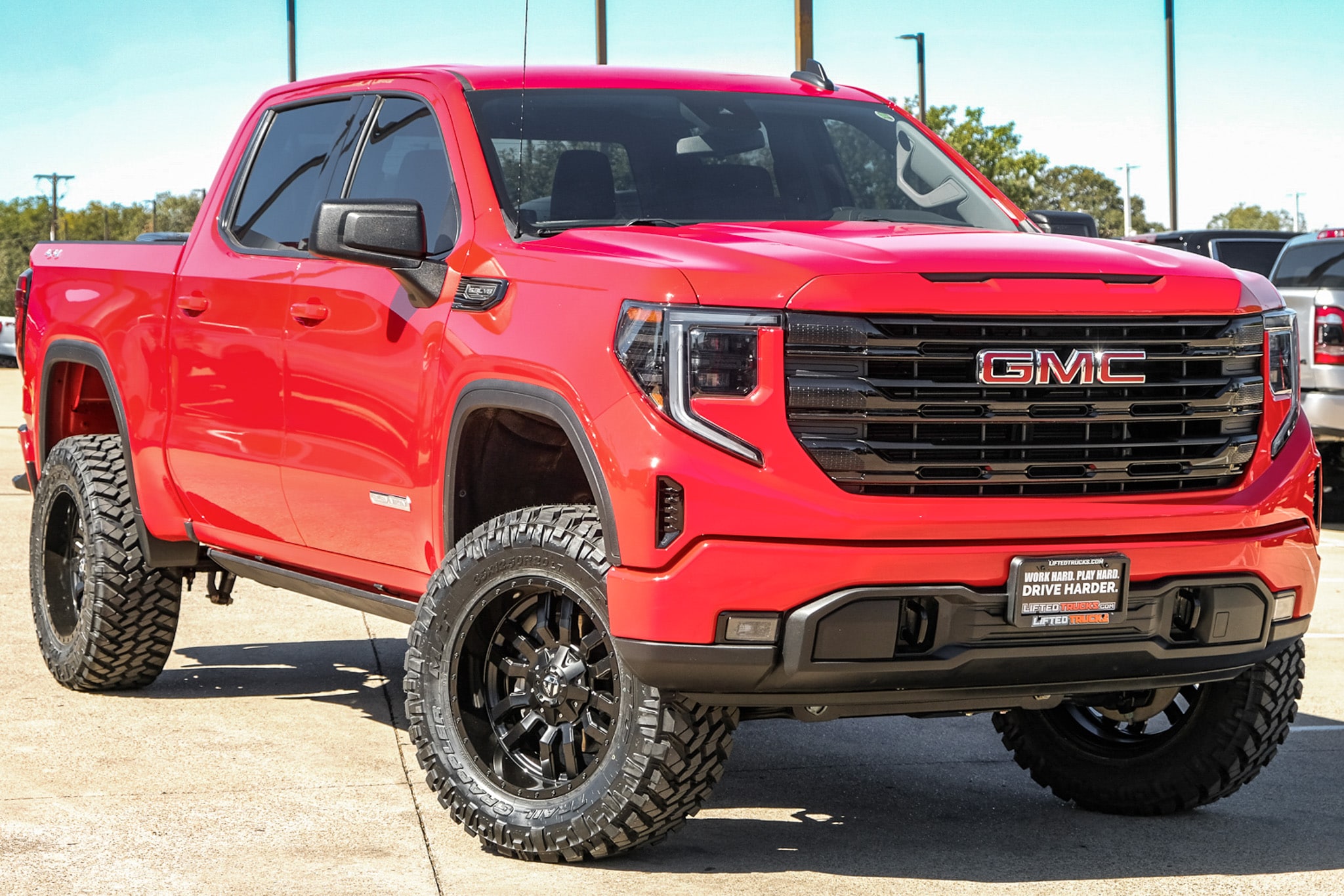 lifted-2022-gmc-trucks