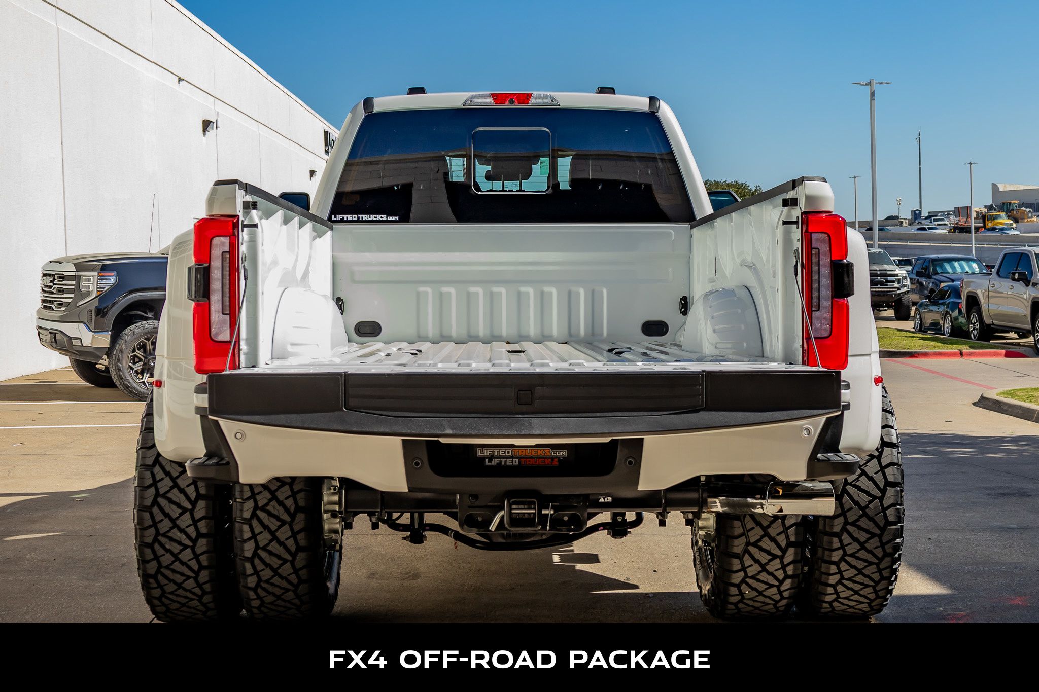 2026 Ford F-450 Super Duty Platinum - Photo 9