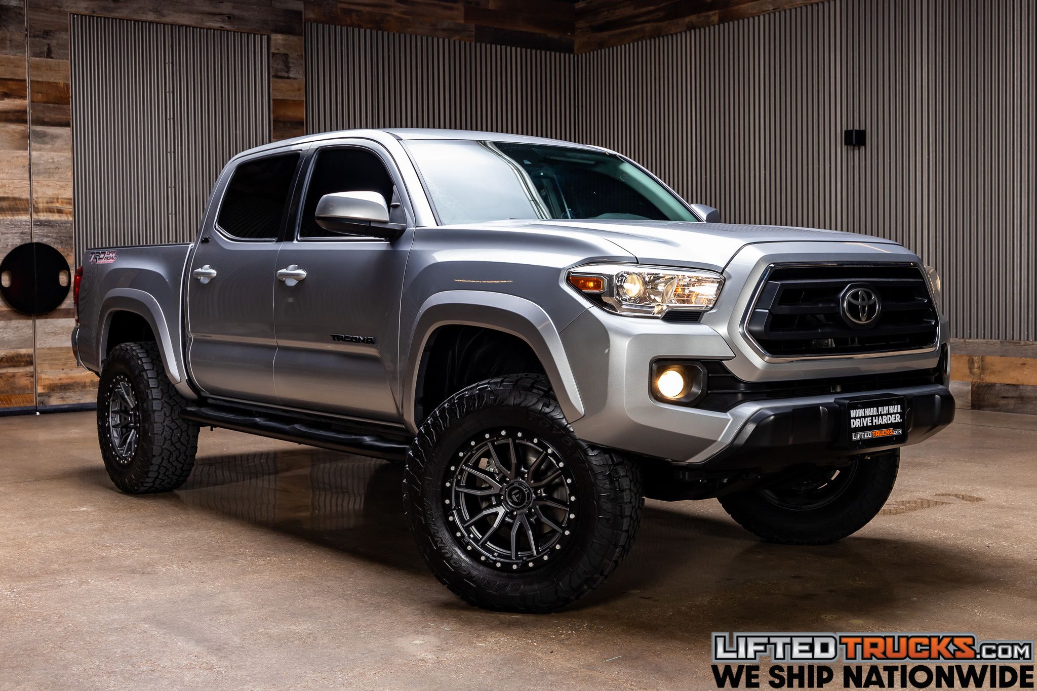 2021 Toyota Tacoma SR5 Double Cab 2WD V6 Auto Short Bed's photo