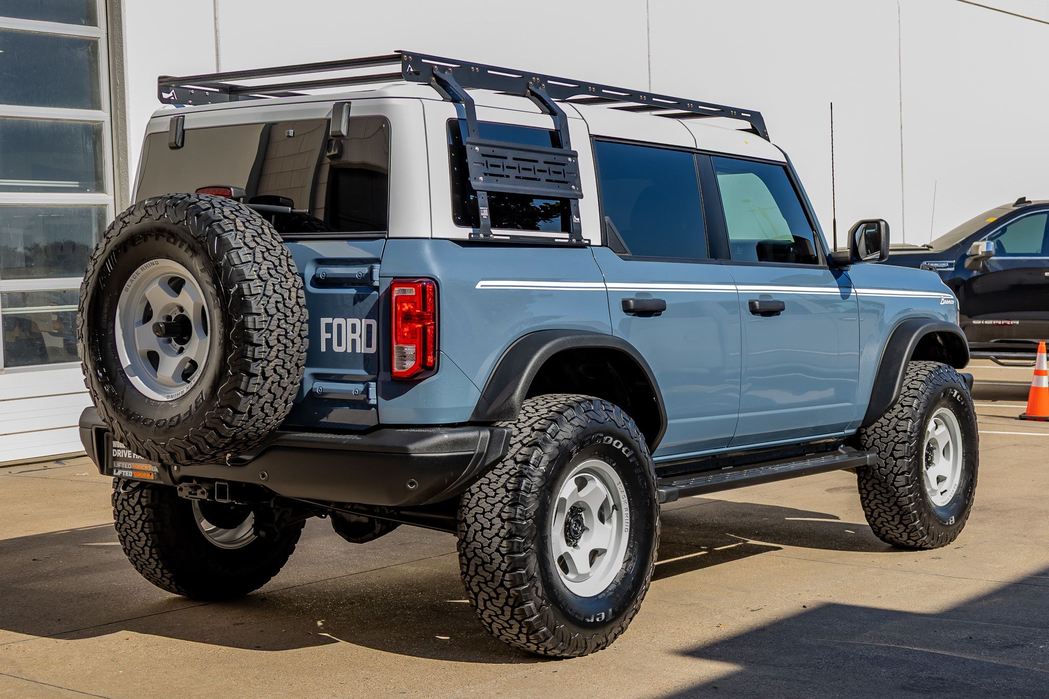 2023 Ford Bronco 4-Door Heritage Editon - Photo 10