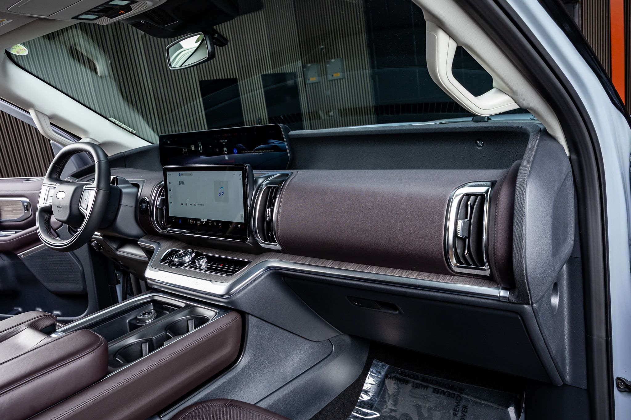 2025 Ford Expedition Platinum - Photo 18