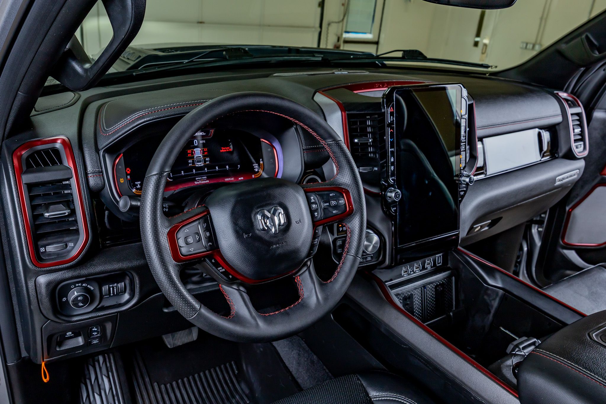 2025 RAM Ram 1500 Pickup Rebel - Photo 17