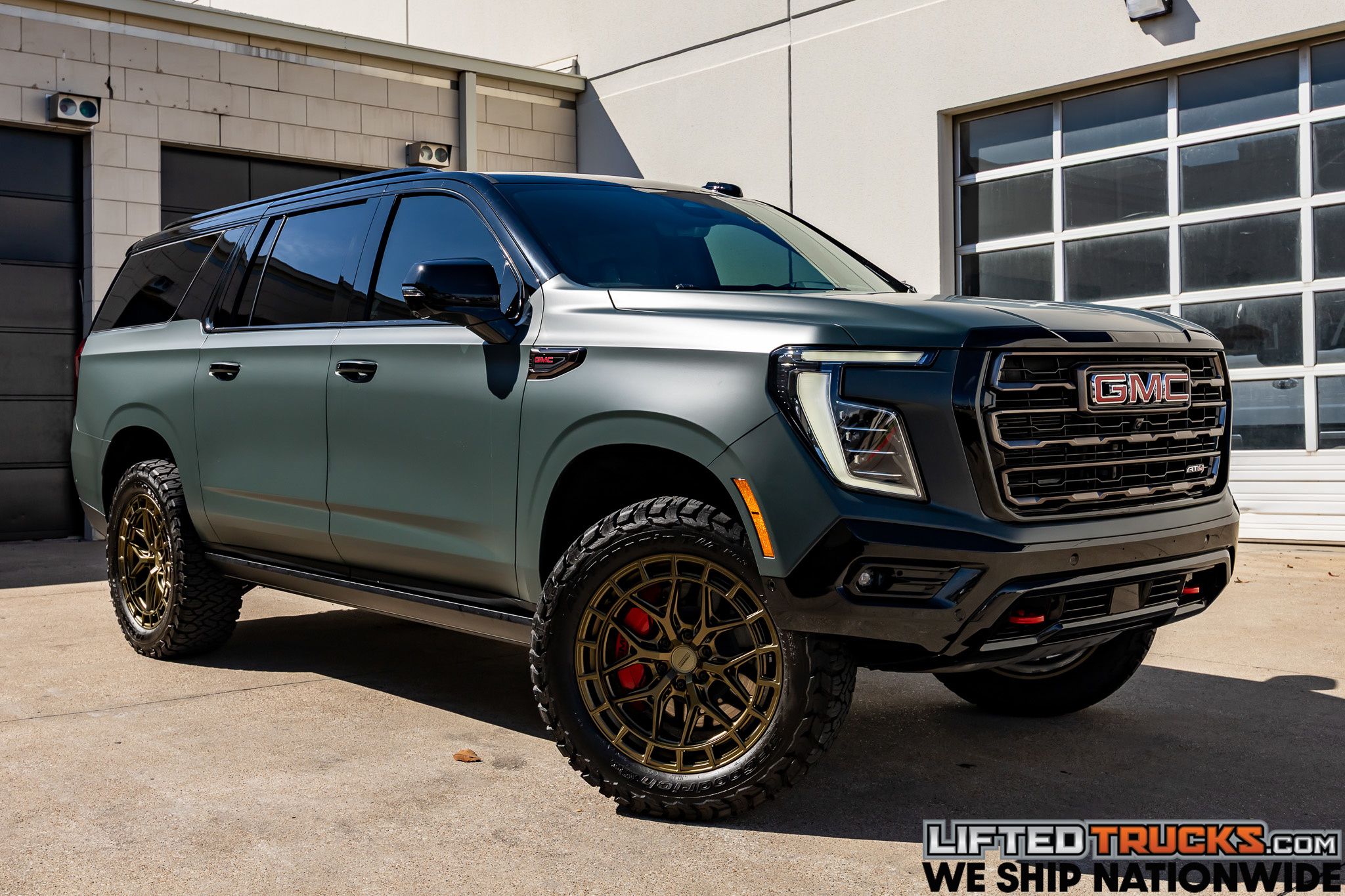 2026 GMC Yukon 4WD AT4 Ultimate AWD's photo