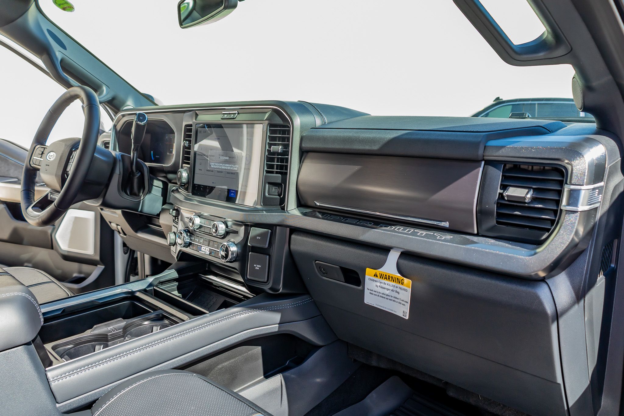 2026 Ford F-450 Super Duty Platinum - Photo 18