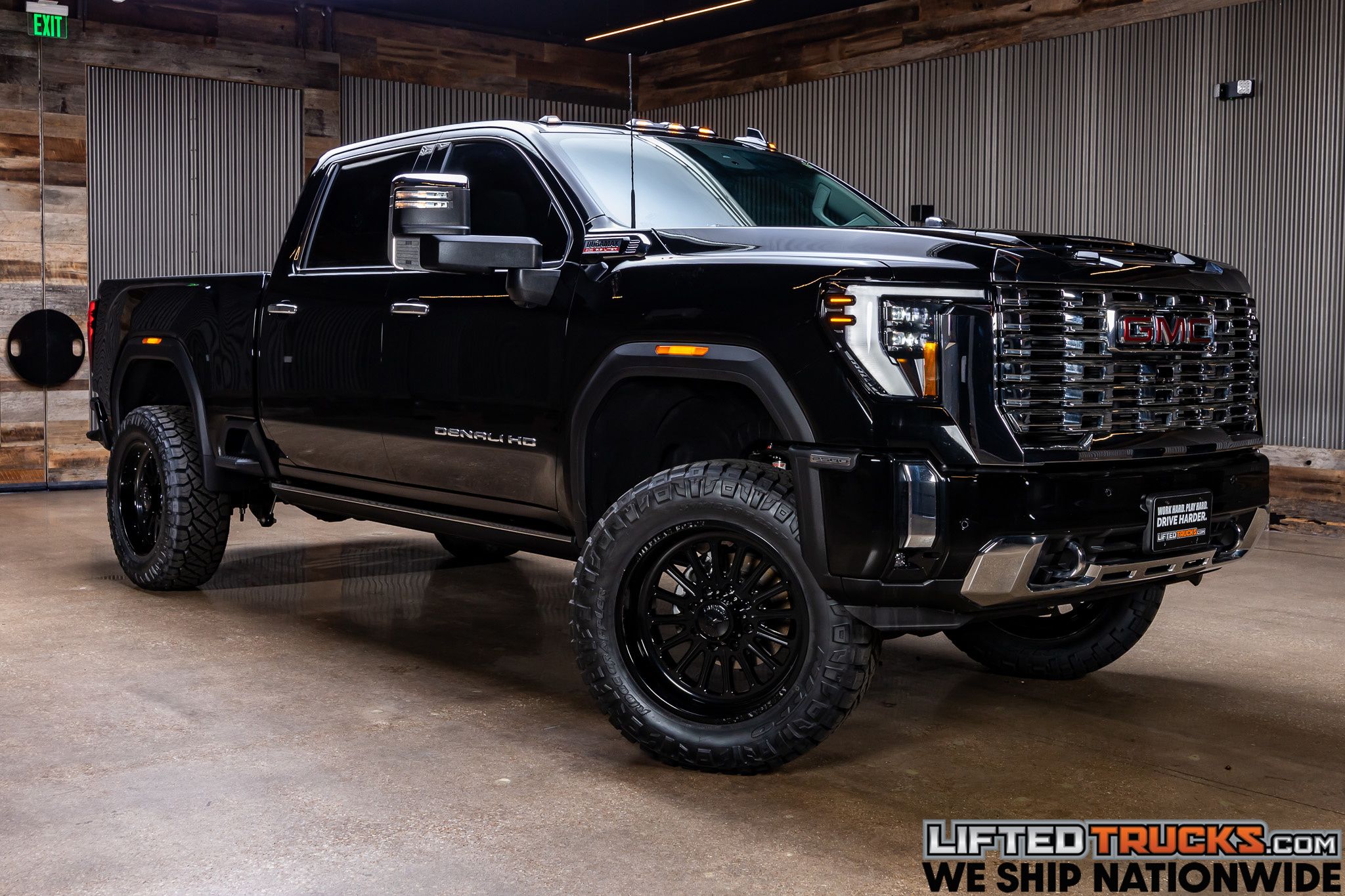 2025 GMC Sierra 4WD Crew Cab Standard Box Denali's photo
