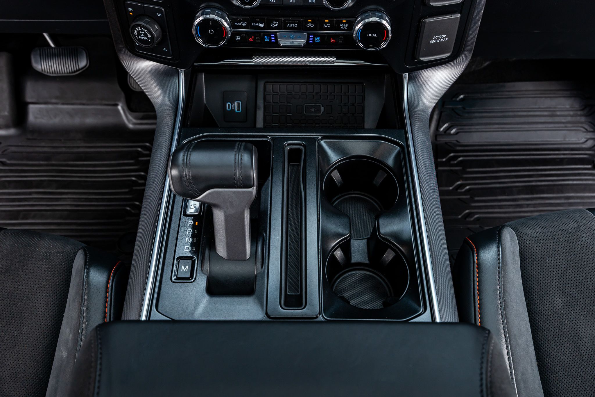 2023 Ford F-150 Raptor - Photo 29