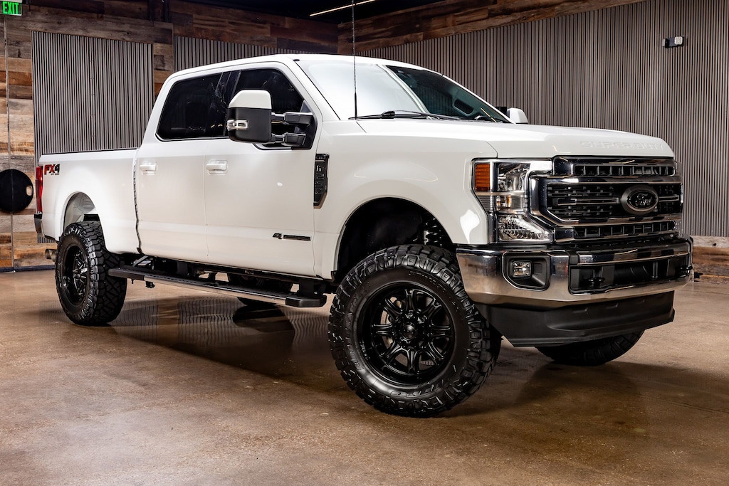 Used 2022 Ford F-250SD Lariat Truck