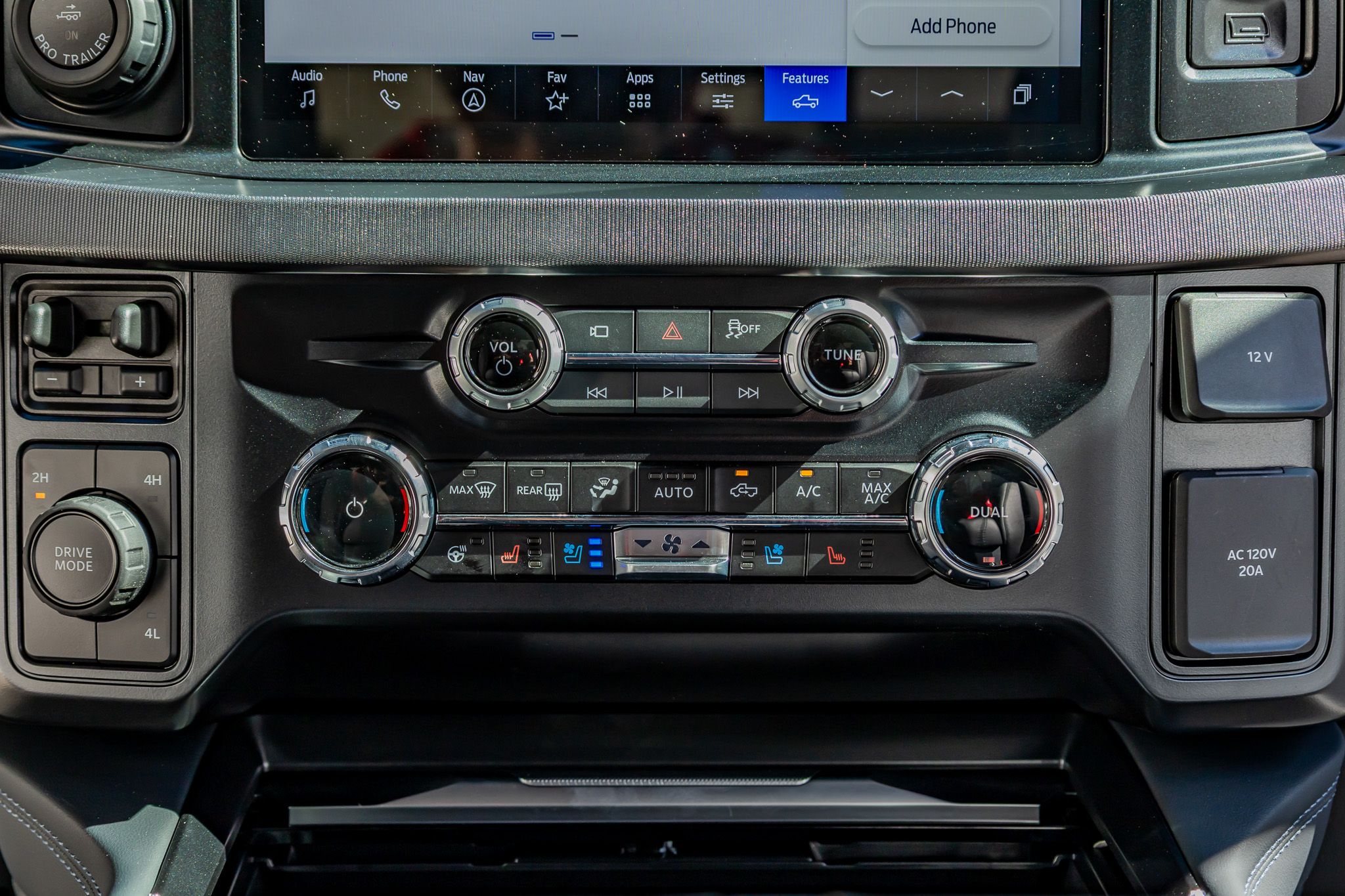 2026 Ford F-450 Super Duty Platinum - Photo 23