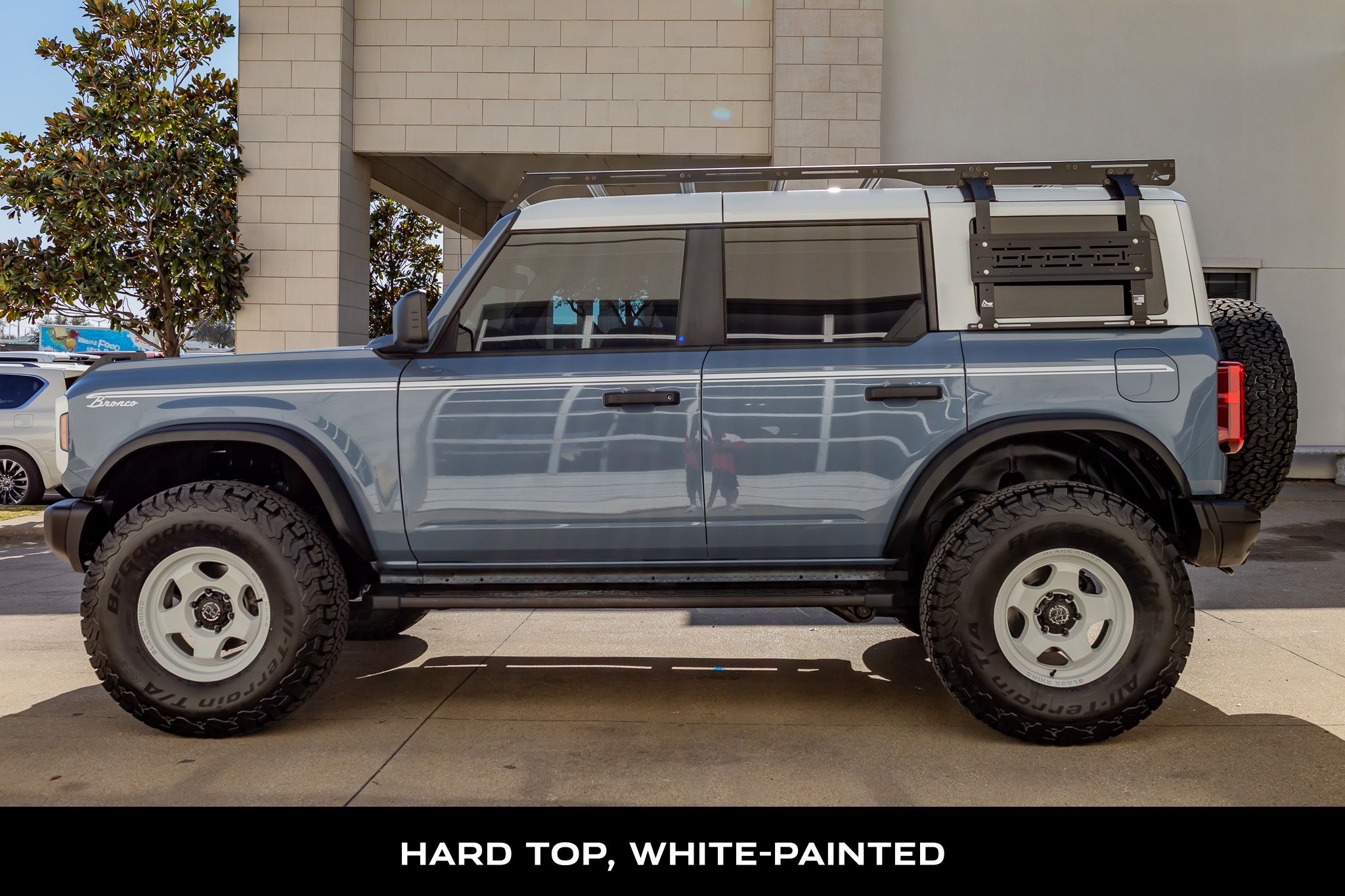 2023 Ford Bronco 4-Door Heritage Editon - Photo 6