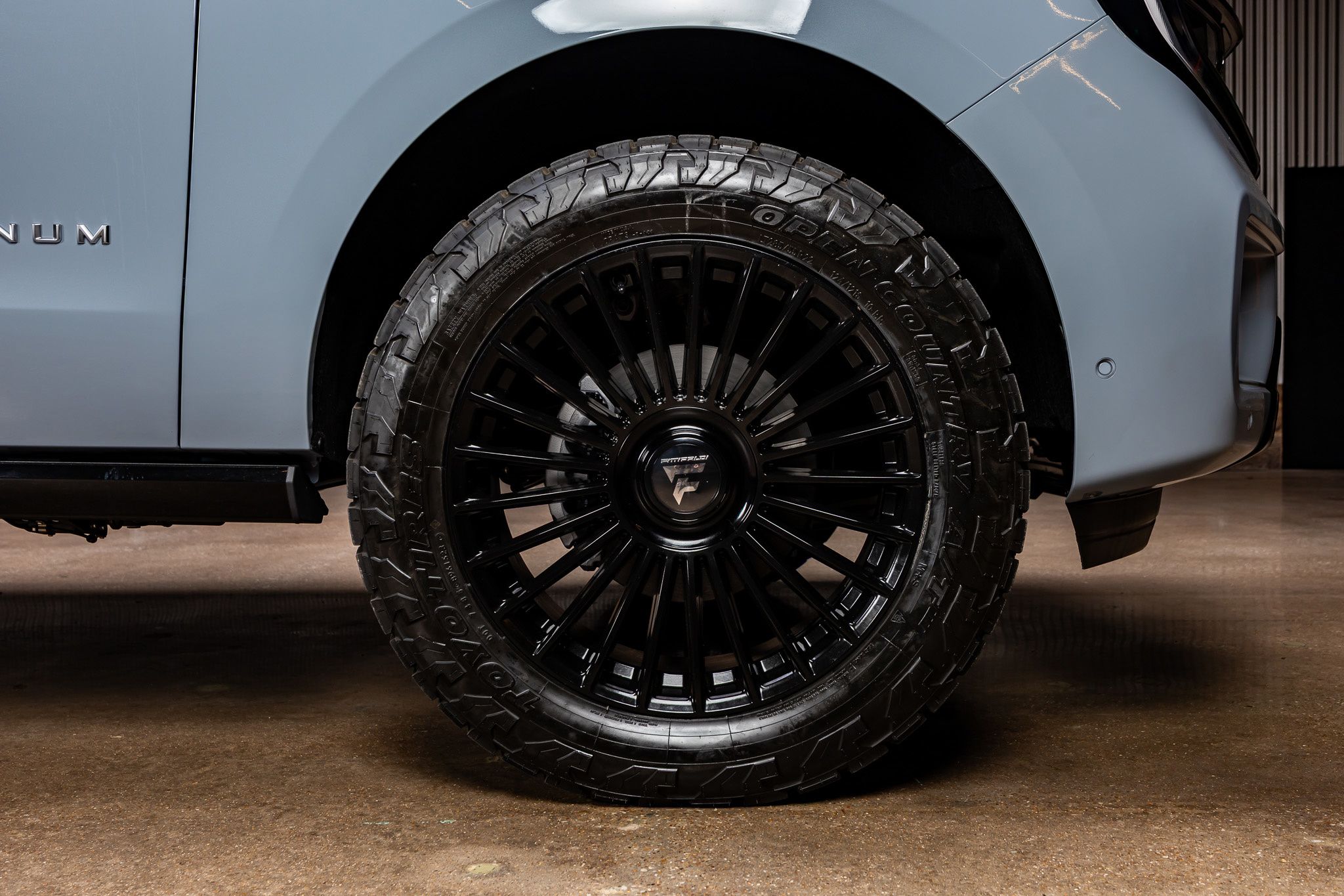 2025 Ford Expedition Platinum - Photo 12