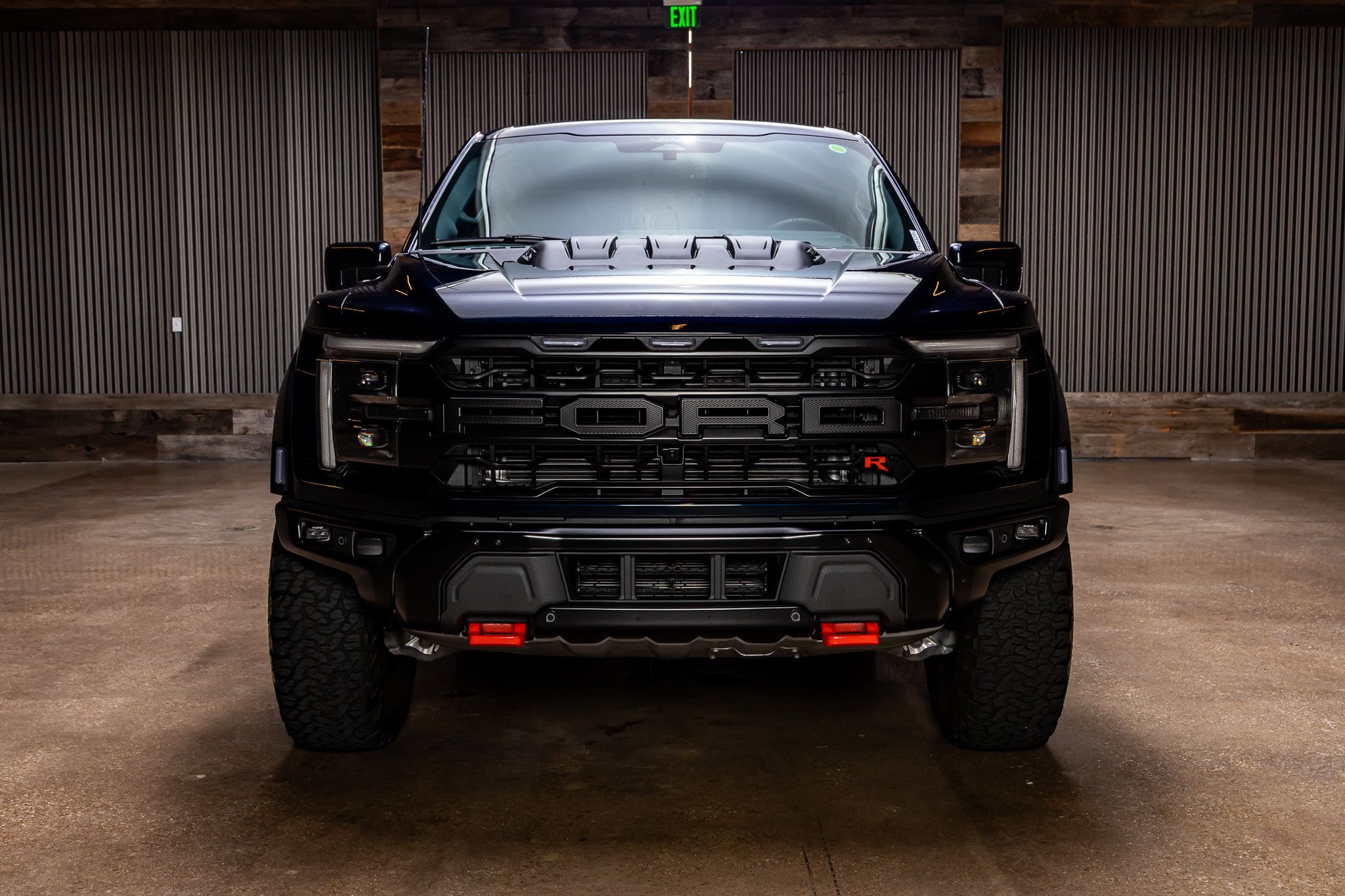 2025 Ford F-150 Raptor photo 2