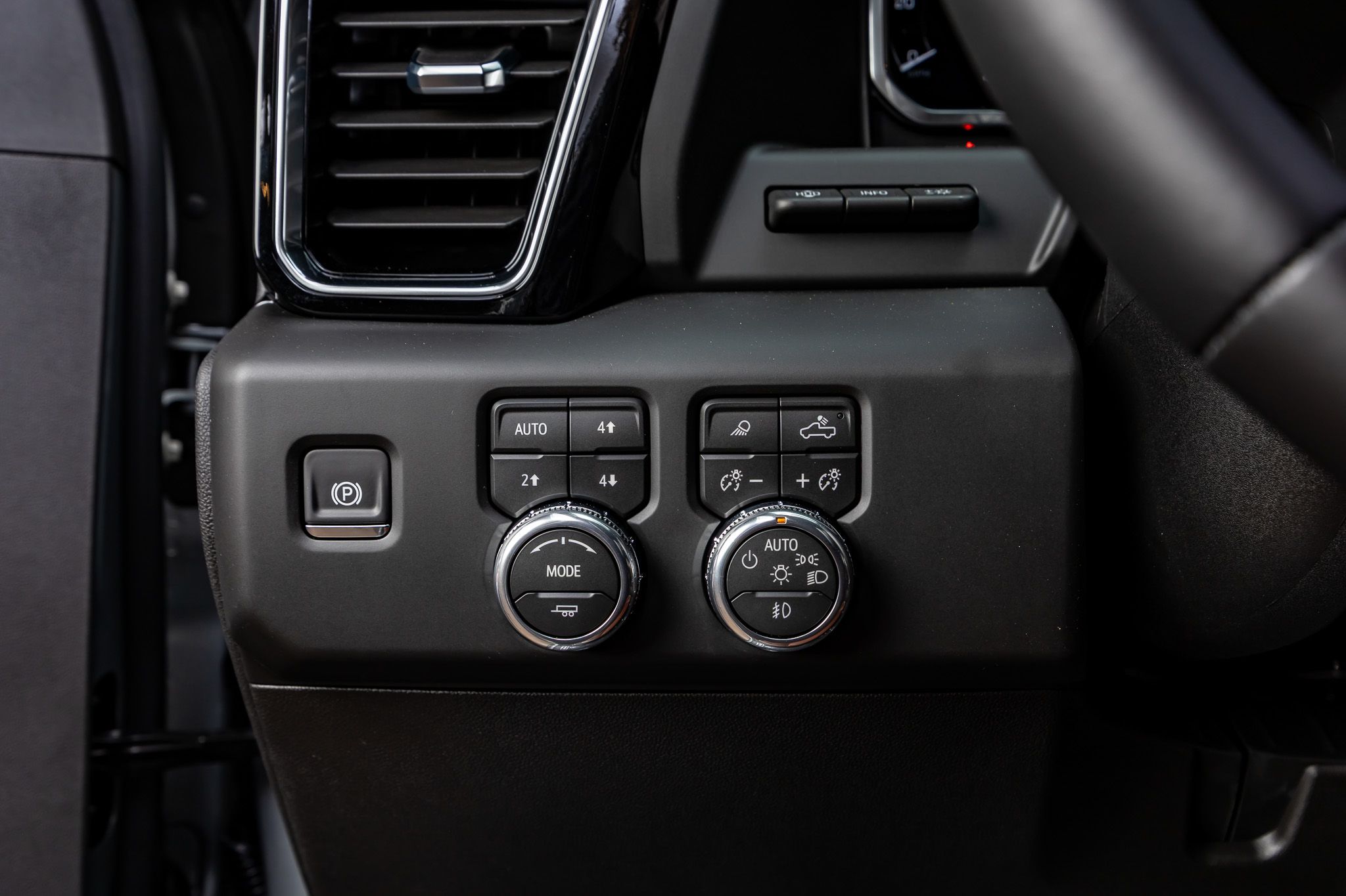 2026 GMC Sierra 3500HD Denali Ultimate - Photo 22