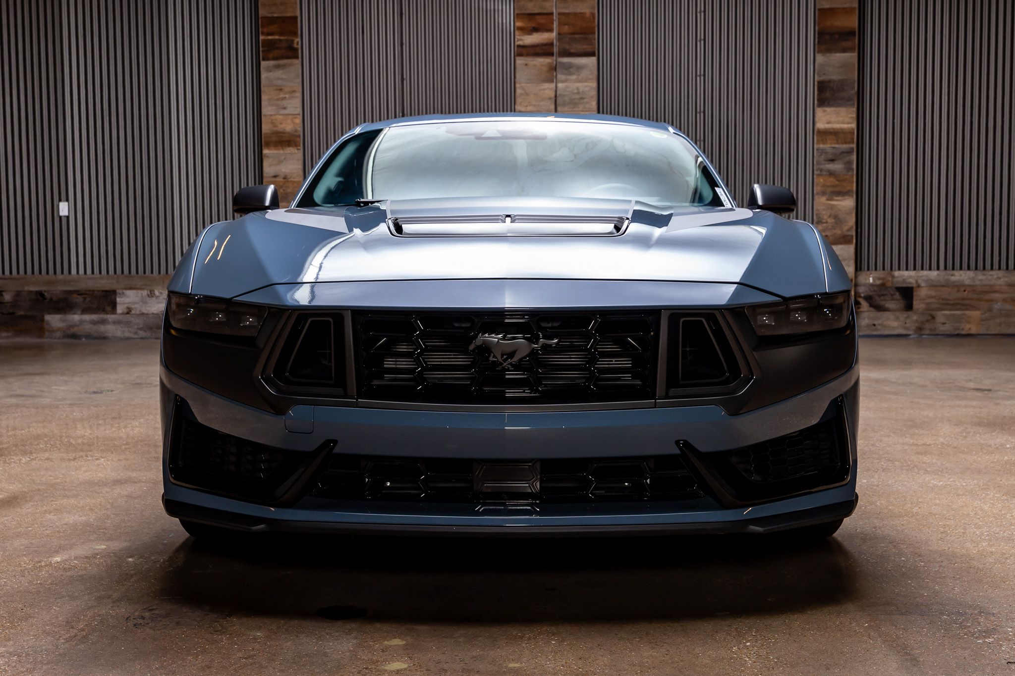 2025 Ford Mustang Dark Horse photo 3