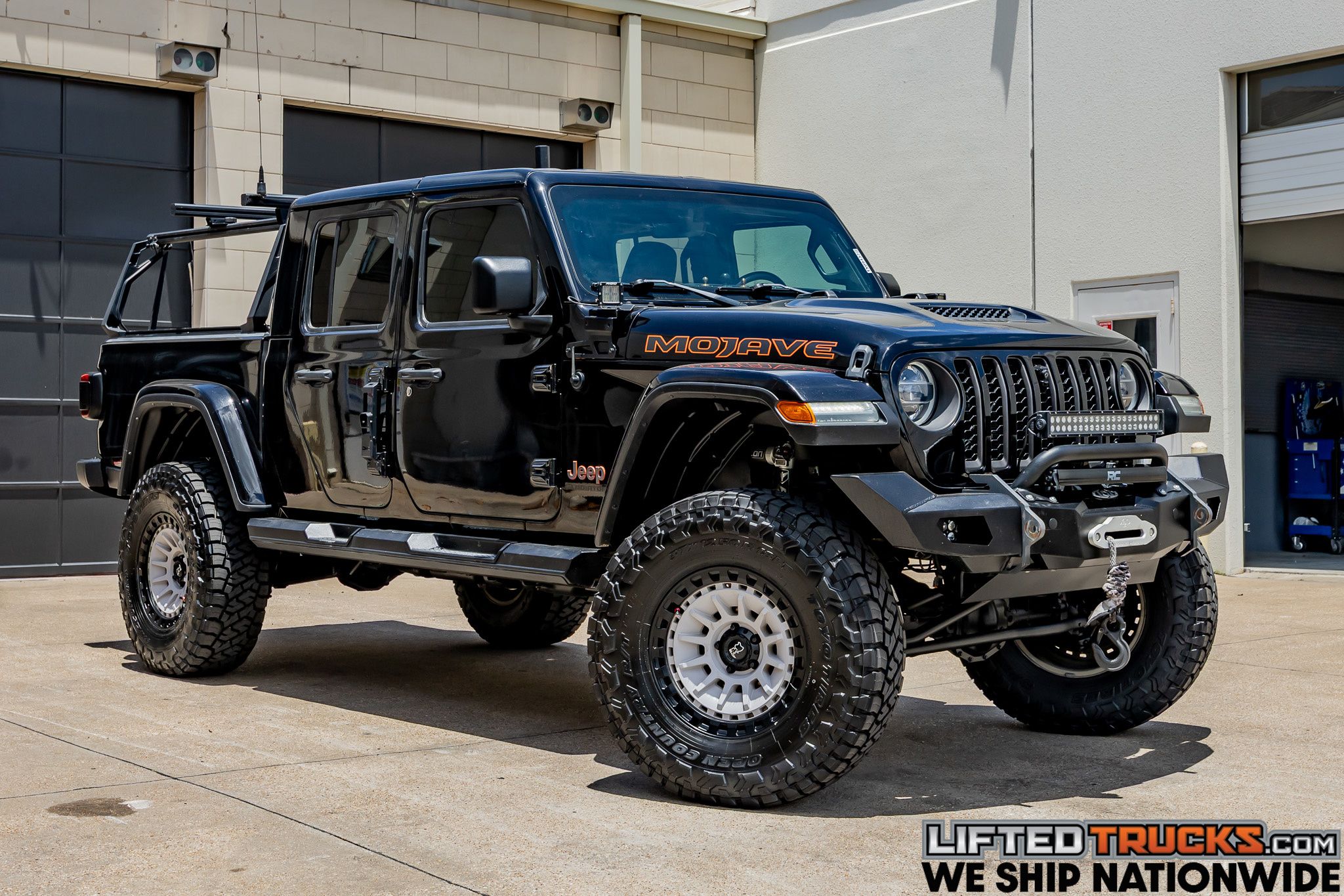 2021 Jeep Gladiator Mojave's photo