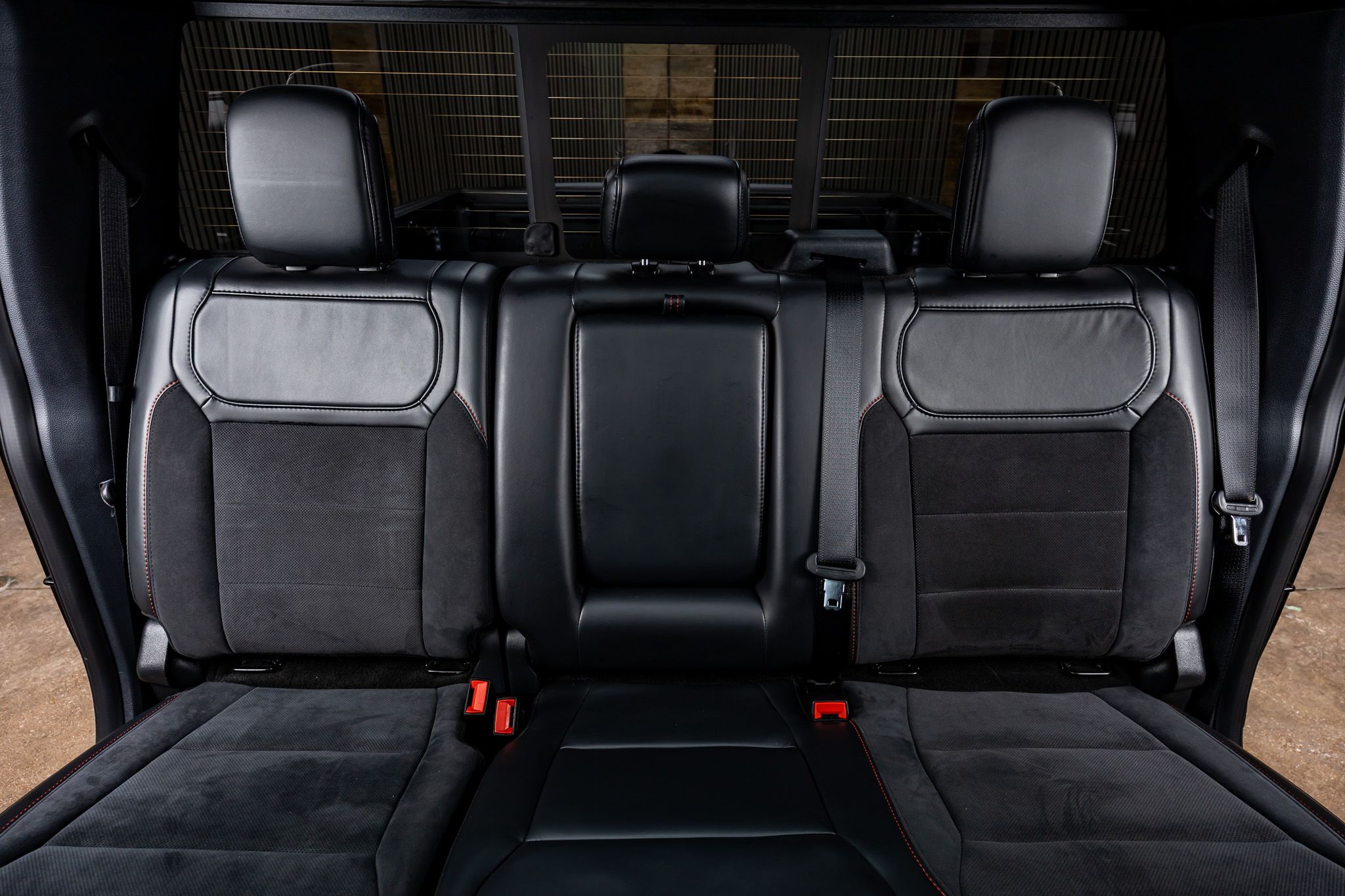 2023 Ford F-150 Raptor - Photo 37