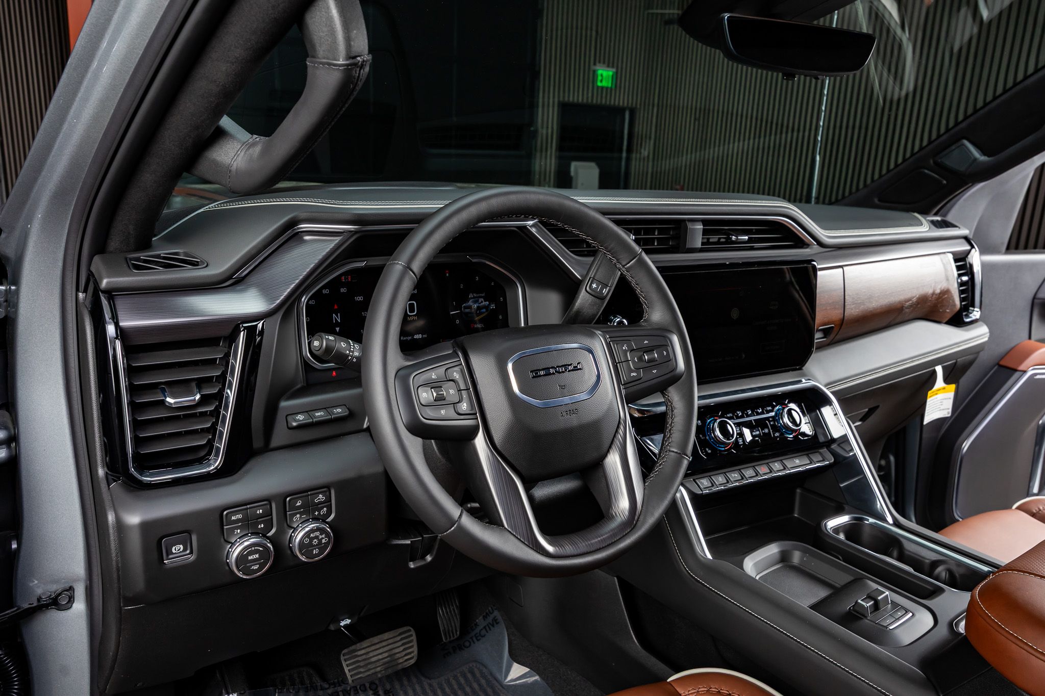 2026 GMC Sierra 3500HD Denali Ultimate - Photo 17