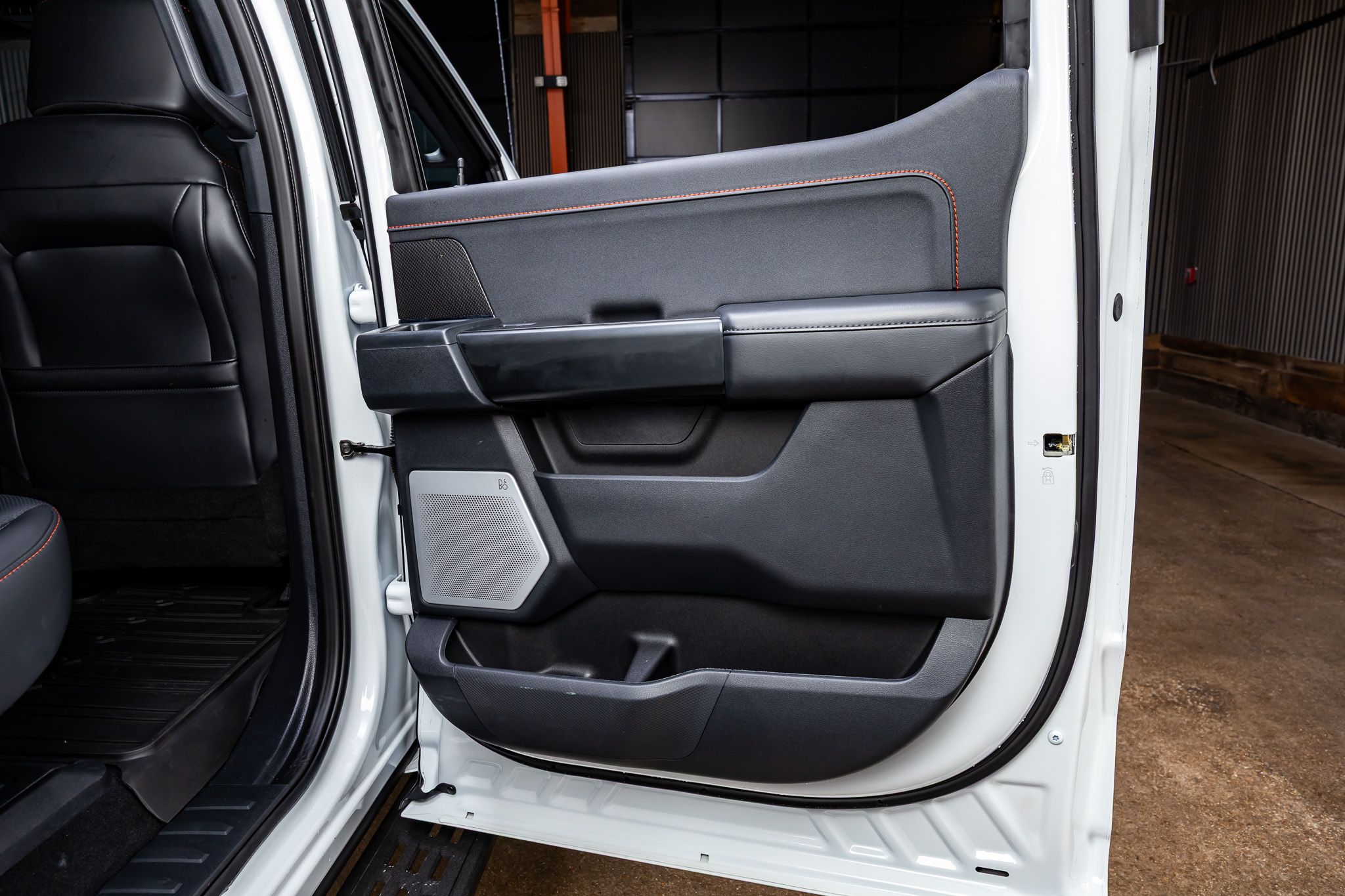 2025 Ford F-150 Raptor - Photo 39