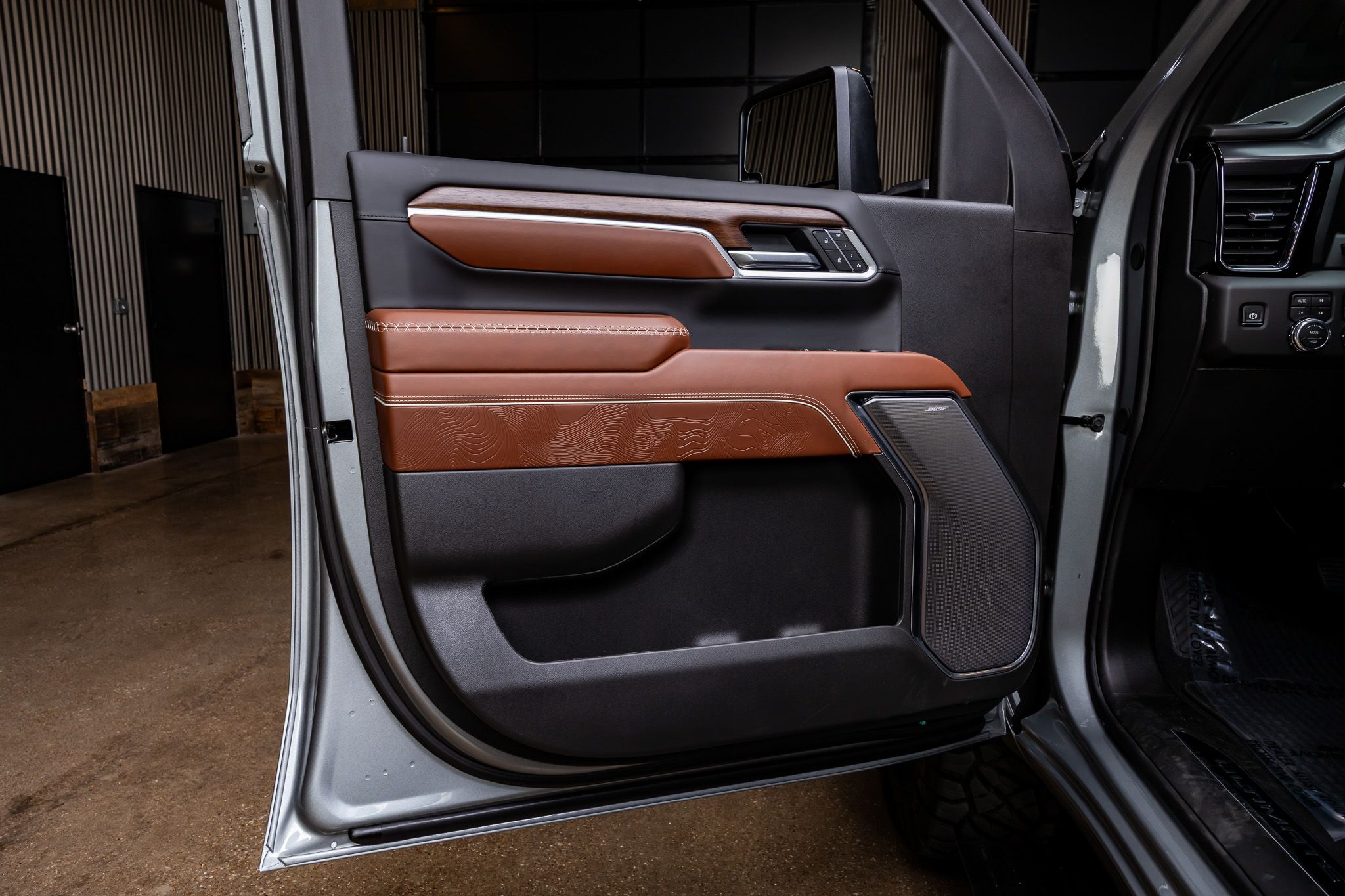 2026 GMC Sierra 3500HD Denali Ultimate - Photo 36