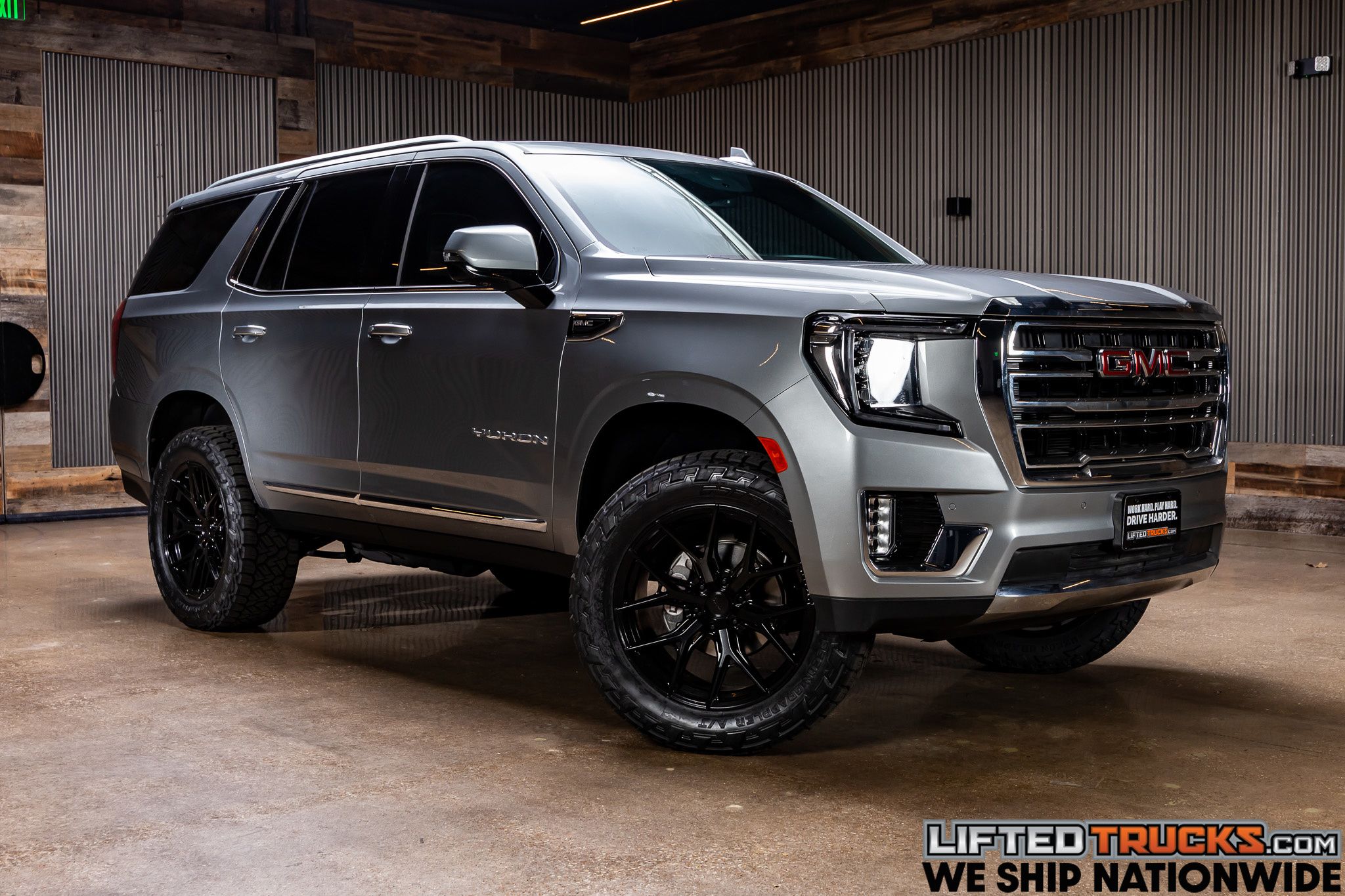 2023 GMC Yukon SLT's photo
